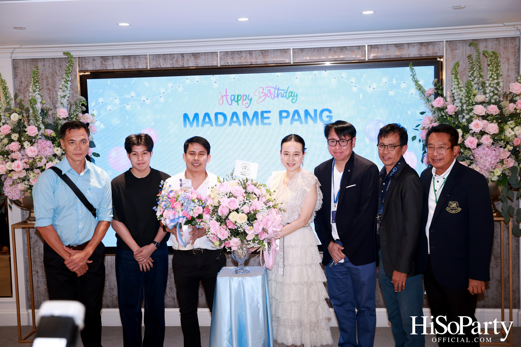 อบอุ่นและเปี่ยมรอยยิ้ม ‘มาดามแป้ง’ รับมุทิตาจิตเนื่องในวันคล้ายวันเกิด ท่ามกลางความรักจากคนรอบข้าง