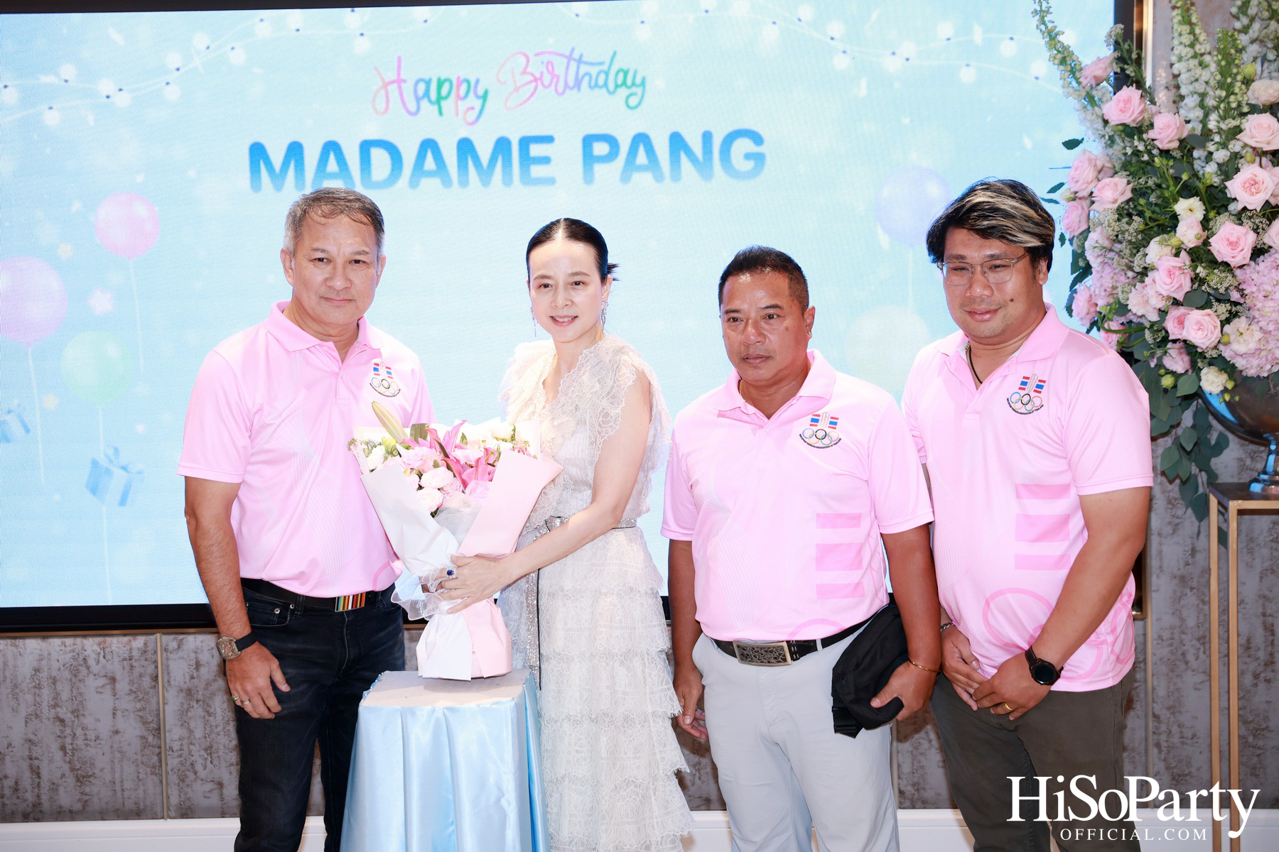 อบอุ่นและเปี่ยมรอยยิ้ม ‘มาดามแป้ง’ รับมุทิตาจิตเนื่องในวันคล้ายวันเกิด ท่ามกลางความรักจากคนรอบข้าง