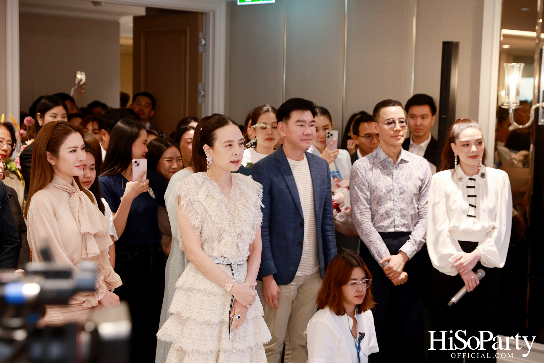 อบอุ่นและเปี่ยมรอยยิ้ม ‘มาดามแป้ง’ รับมุทิตาจิตเนื่องในวันคล้ายวันเกิด ท่ามกลางความรักจากคนรอบข้าง