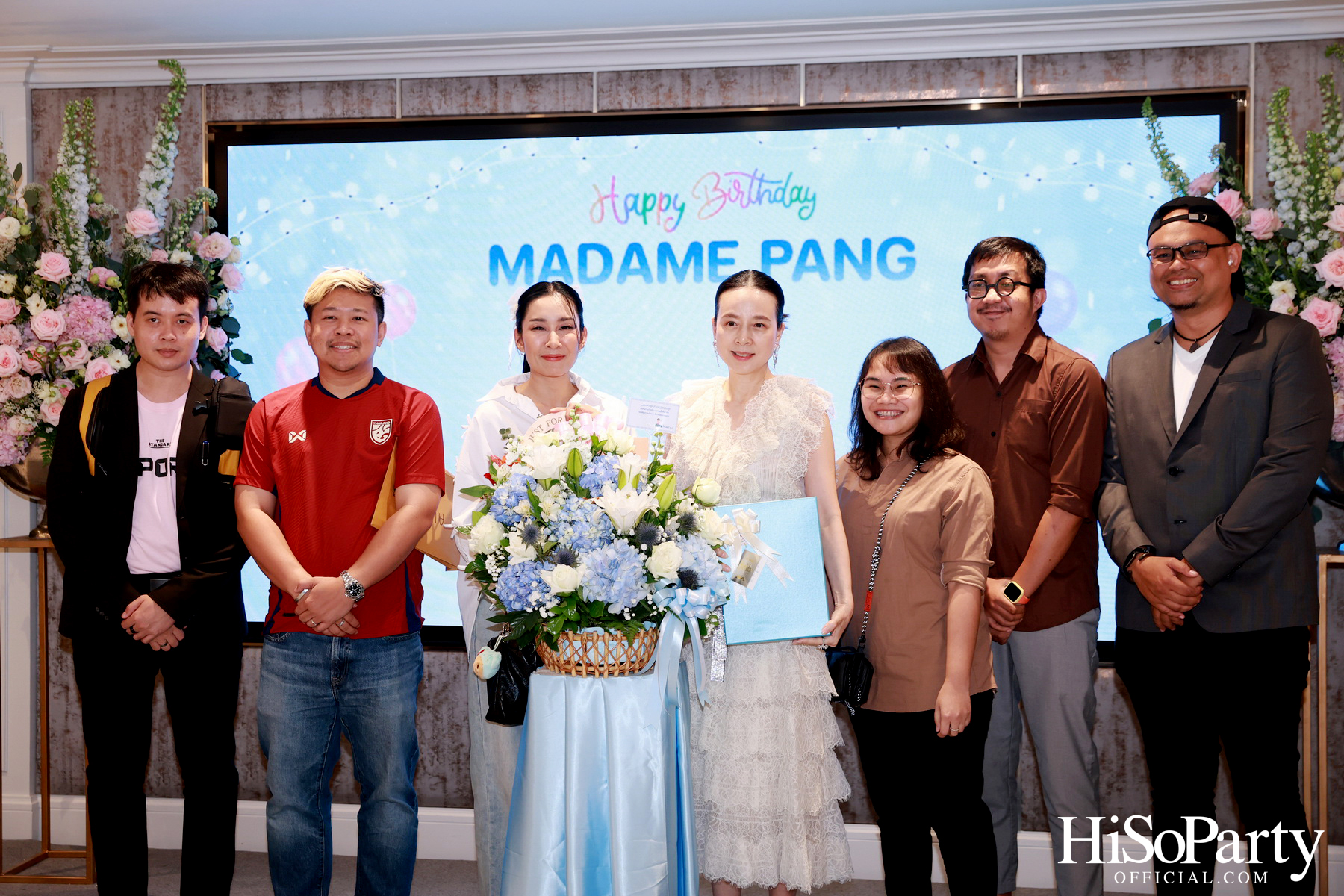 อบอุ่นและเปี่ยมรอยยิ้ม ‘มาดามแป้ง’ รับมุทิตาจิตเนื่องในวันคล้ายวันเกิด ท่ามกลางความรักจากคนรอบข้าง