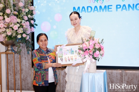 อบอุ่นและเปี่ยมรอยยิ้ม ‘มาดามแป้ง’ รับมุทิตาจิตเนื่องในวันคล้ายวันเกิด ท่ามกลางความรักจากคนรอบข้าง