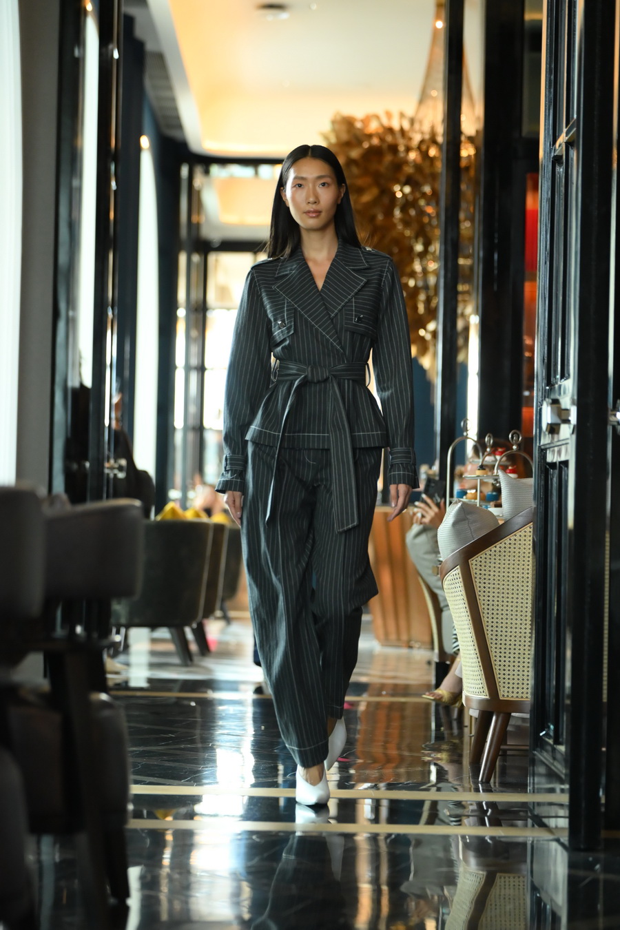 Asava x The Ritz-Carlton, Bangkok ถ่ายทอดนิยามใหม่ของความหรูหราในฤดูร้อน ด้วยคอลเลกชัน Echoes of Sublime Summer 