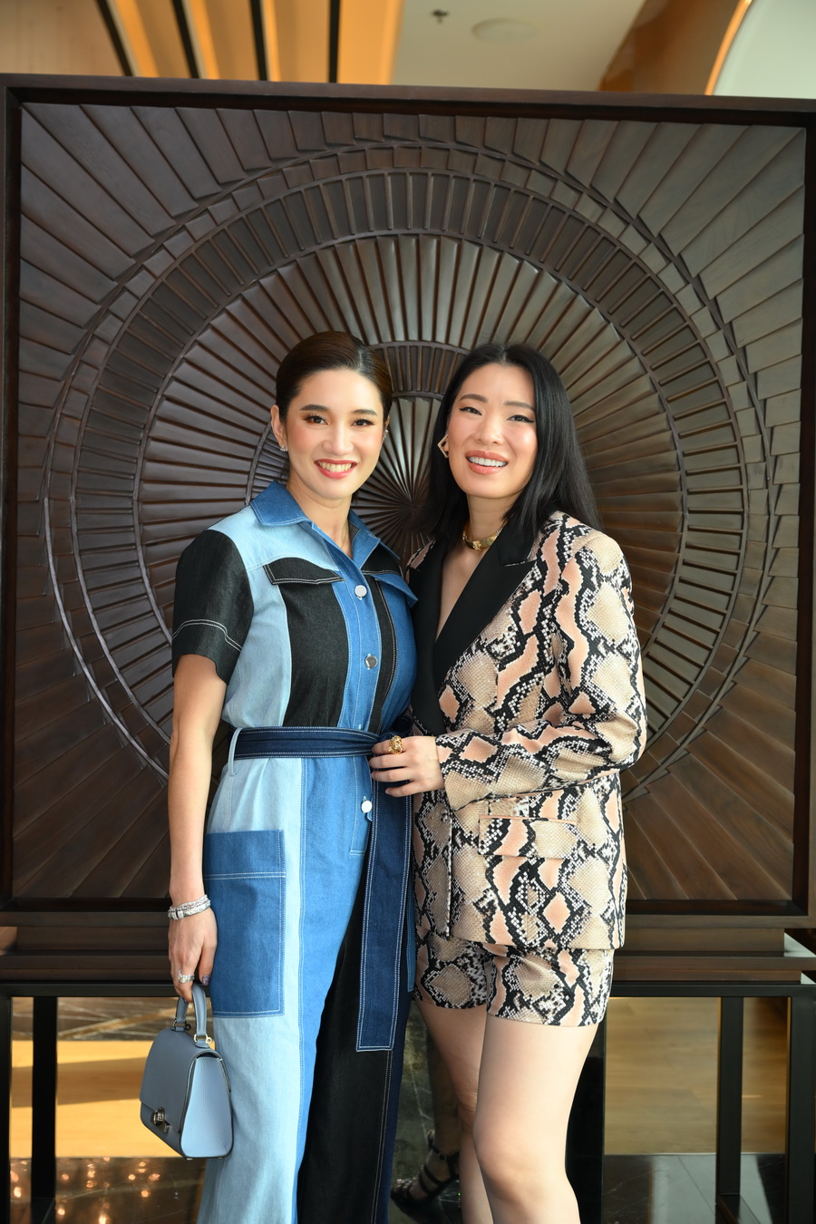 Asava x The Ritz-Carlton, Bangkok ถ่ายทอดนิยามใหม่ของความหรูหราในฤดูร้อน ด้วยคอลเลกชัน Echoes of Sublime Summer 