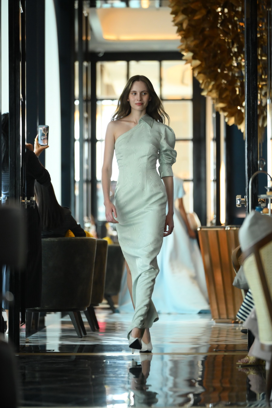 Asava x The Ritz-Carlton, Bangkok ถ่ายทอดนิยามใหม่ของความหรูหราในฤดูร้อน ด้วยคอลเลกชัน Echoes of Sublime Summer 