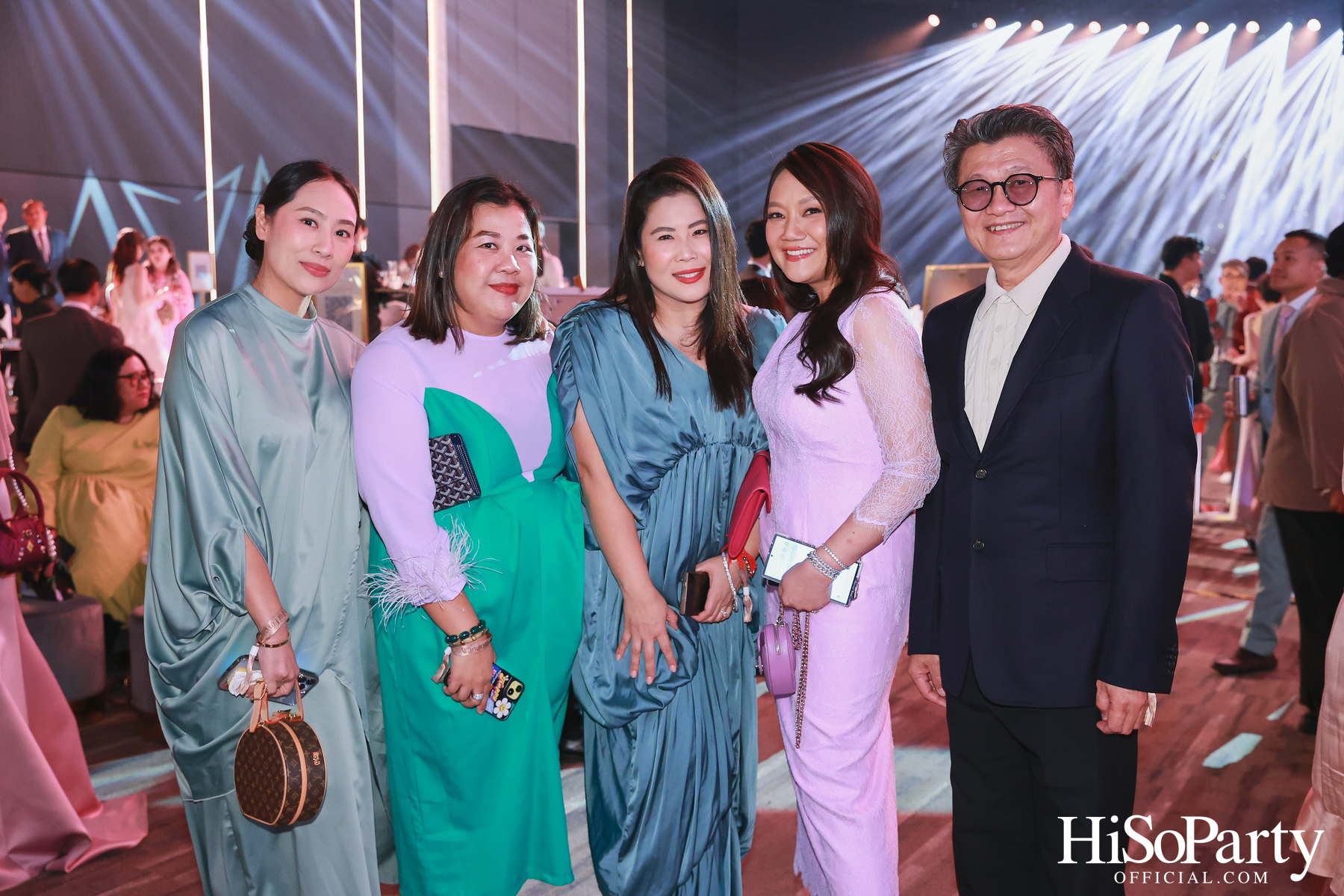 #WandOlandofLove งานฉลองมงคลสมรสของ วู้ดดี้ – วุฒิธร มิลินทจินดา และ โอ๊ต – อัครพล จับจิตรใจดล