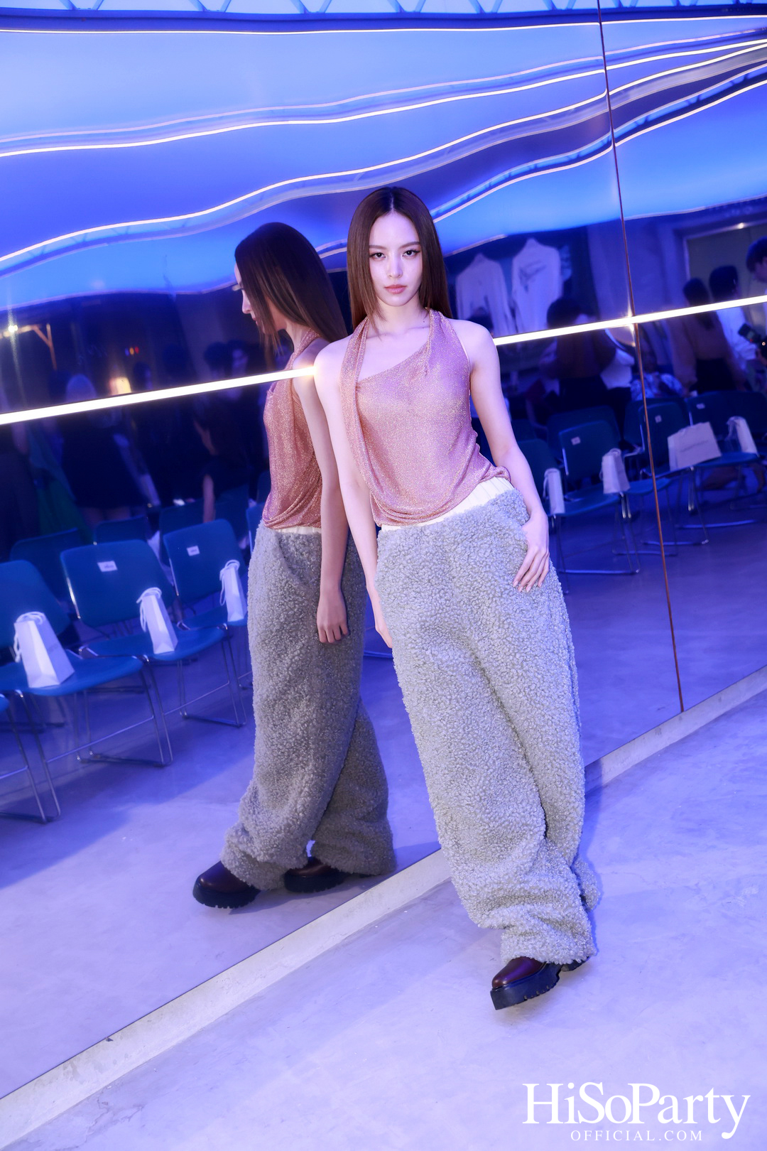 Vickteerut จัดแฟชั่นโชว์ ‘Vickteerut Spring/Summer Collection 2025’ เปิดตัวคอลเลกชัน ‘Forme’ ประจำฤดูใบไม้ผลิ/ฤดูร้อน