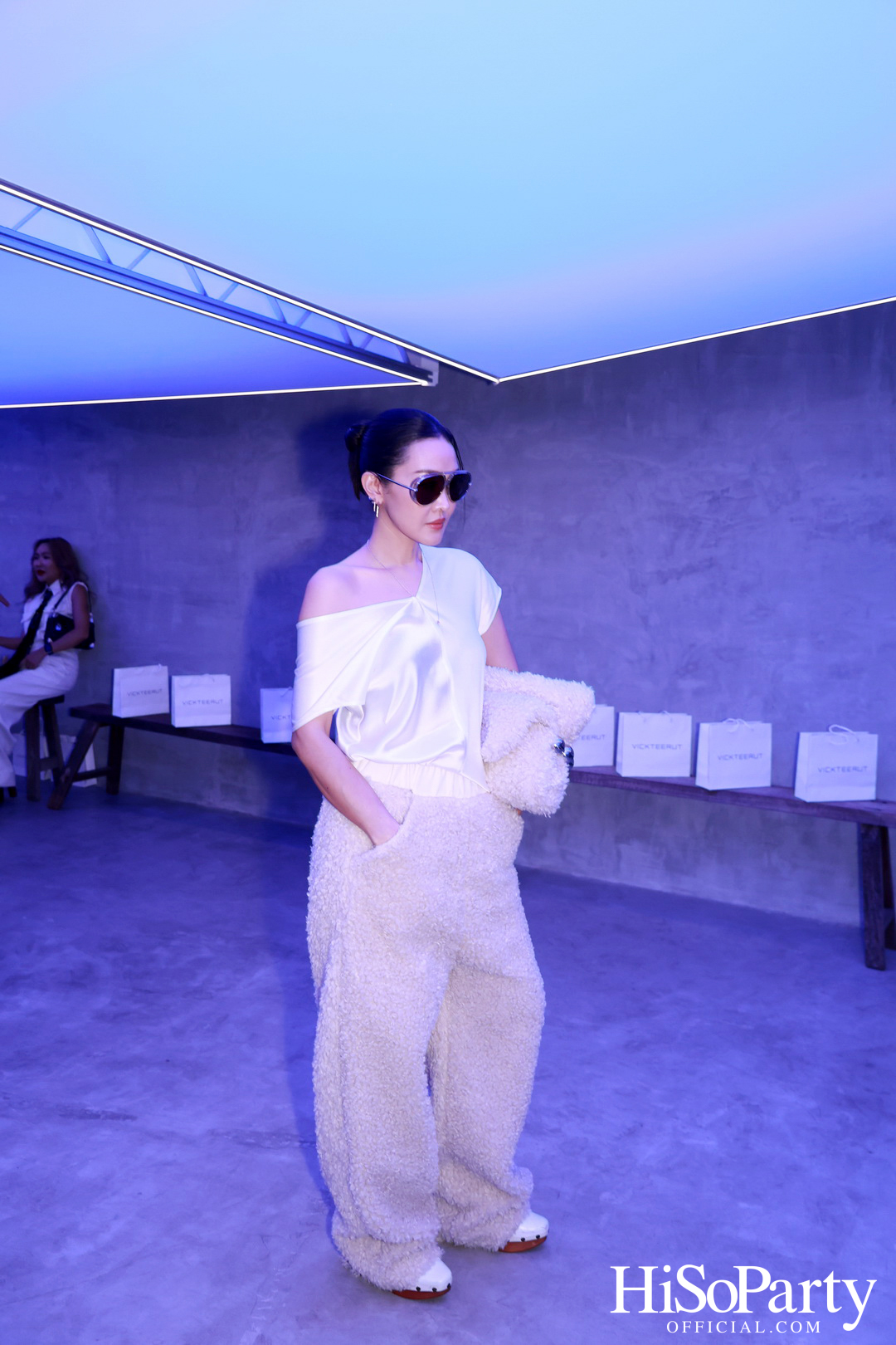 Vickteerut จัดแฟชั่นโชว์ ‘Vickteerut Spring/Summer Collection 2025’ เปิดตัวคอลเลกชัน ‘Forme’ ประจำฤดูใบไม้ผลิ/ฤดูร้อน