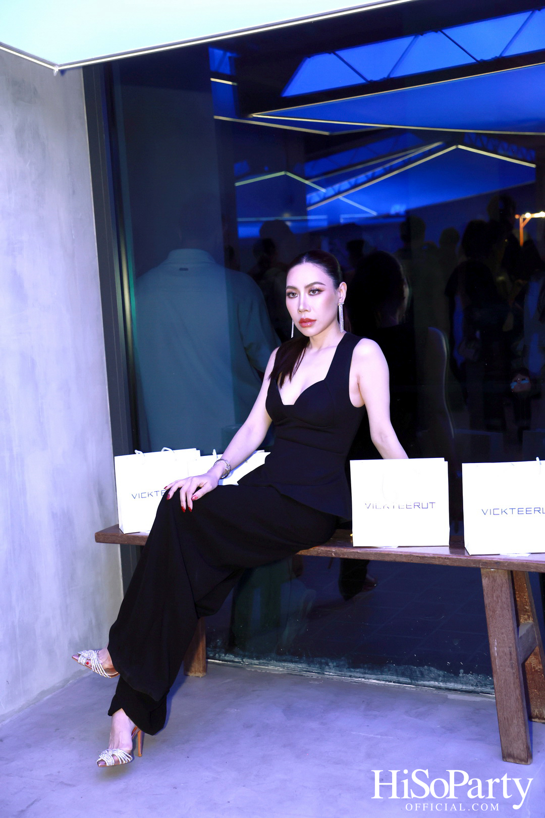 Vickteerut จัดแฟชั่นโชว์ ‘Vickteerut Spring/Summer Collection 2025’ เปิดตัวคอลเลกชัน ‘Forme’ ประจำฤดูใบไม้ผลิ/ฤดูร้อน