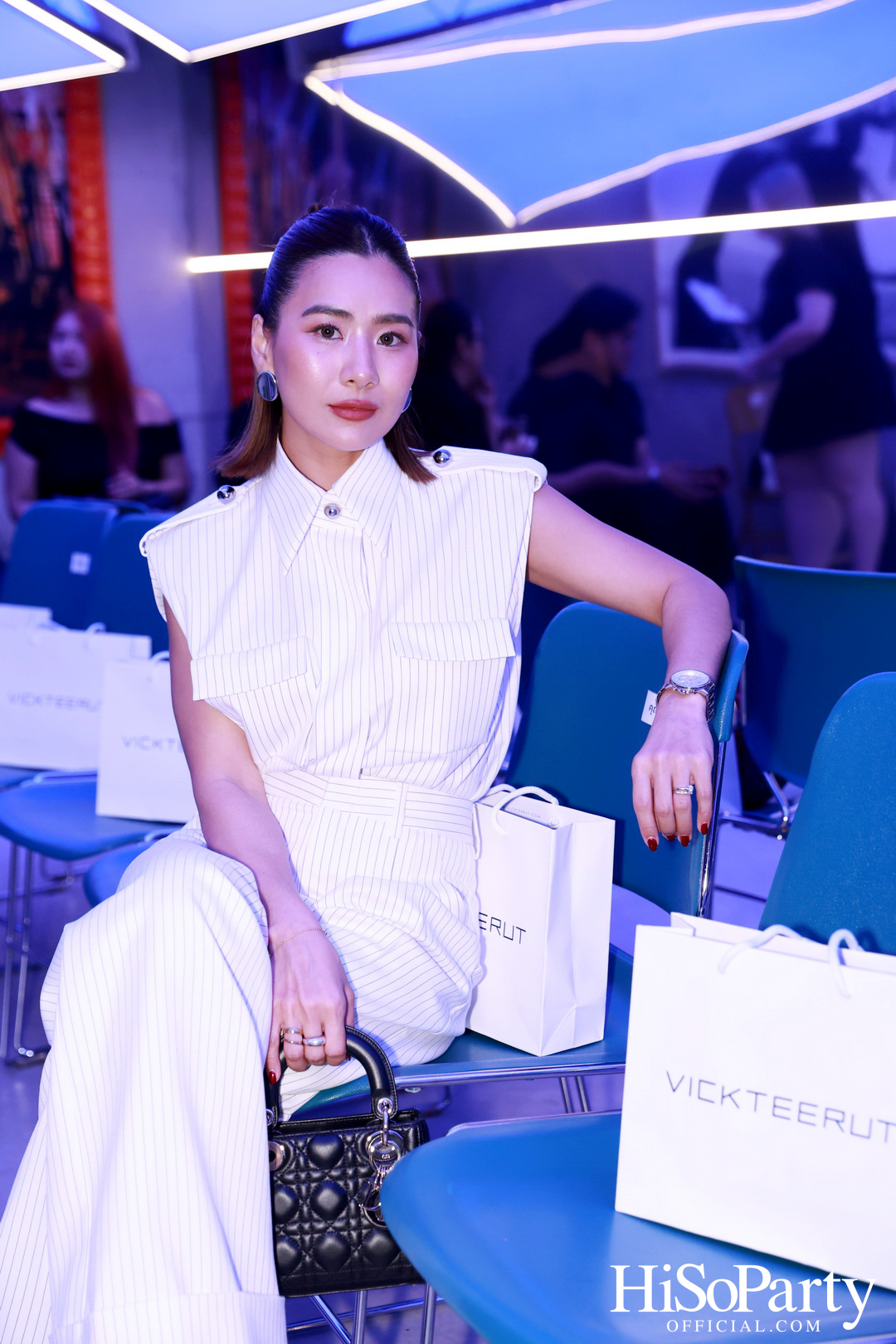Vickteerut จัดแฟชั่นโชว์ ‘Vickteerut Spring/Summer Collection 2025’ เปิดตัวคอลเลกชัน ‘Forme’ ประจำฤดูใบไม้ผลิ/ฤดูร้อน