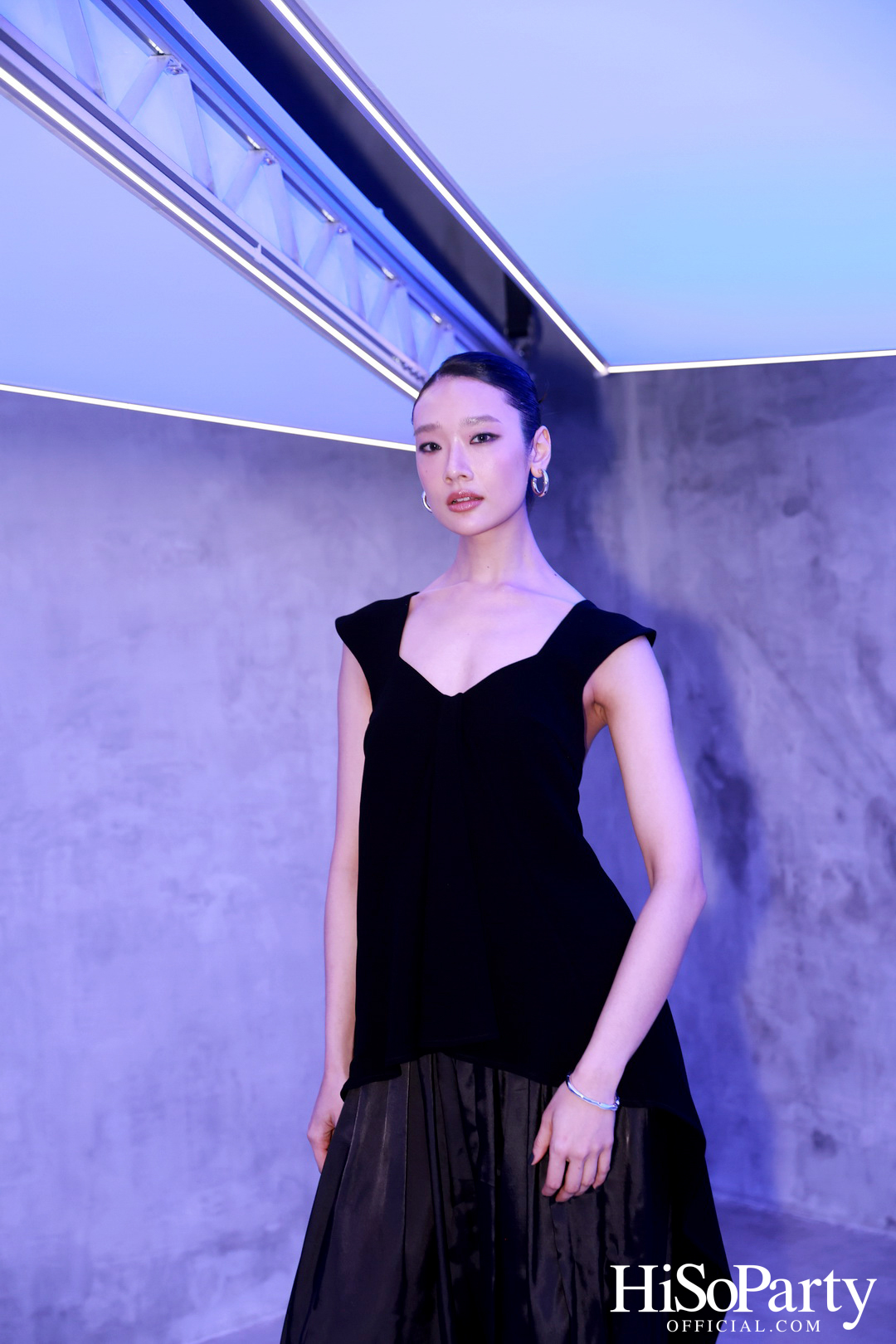 Vickteerut จัดแฟชั่นโชว์ ‘Vickteerut Spring/Summer Collection 2025’ เปิดตัวคอลเลกชัน ‘Forme’ ประจำฤดูใบไม้ผลิ/ฤดูร้อน