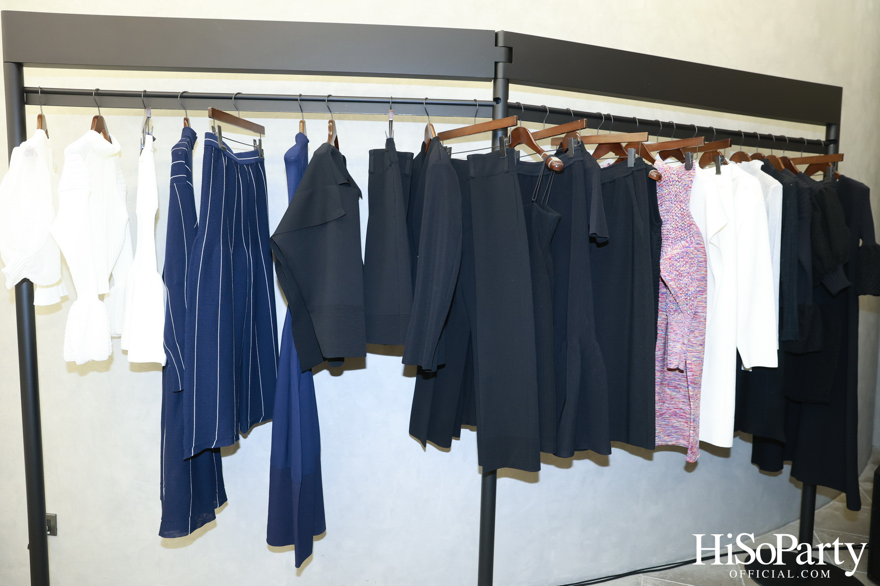 คลับ 21 ประเทศไทย เปิดตัวแบรนด์ CFCL พร้อมเผยโฉมคอลเลกชัน VOL.9 อย่างเป็นทางการ