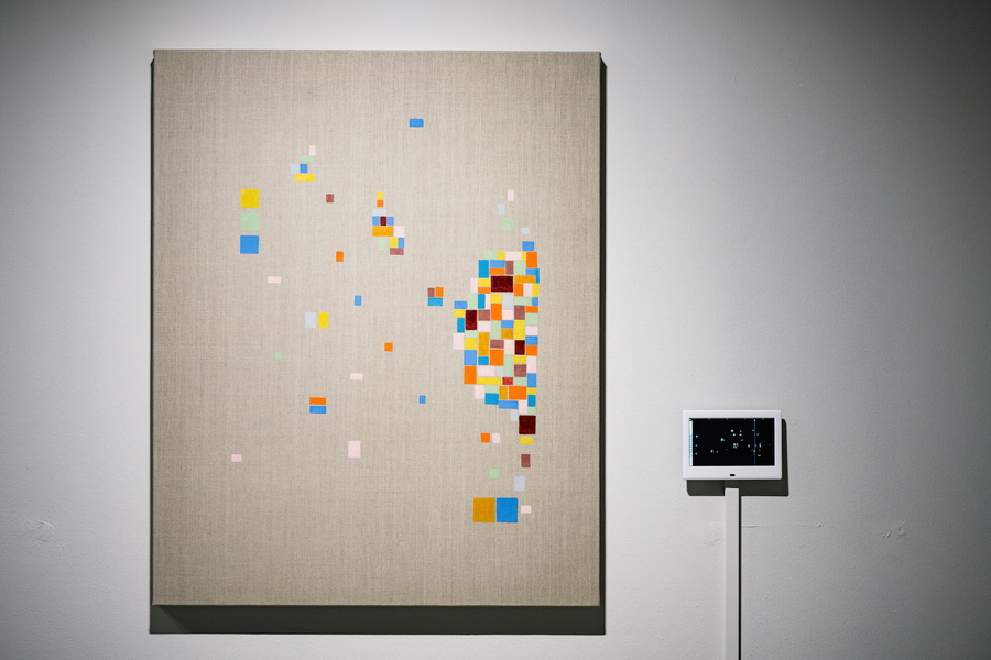 ‘Resonant Abstractions’ นิทรรศการจิตรกรรมเดี่ยวครั้งแรกโดย ดีใจ โกสิยพงษ์