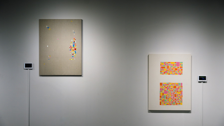 ‘Resonant Abstractions’ นิทรรศการจิตรกรรมเดี่ยวครั้งแรกโดย ดีใจ โกสิยพงษ์