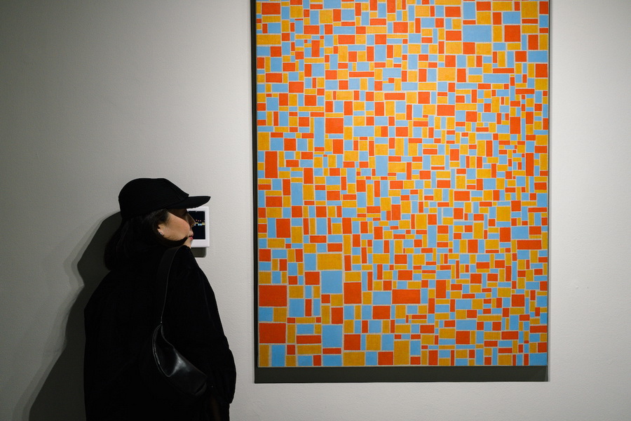 ‘Resonant Abstractions’ นิทรรศการจิตรกรรมเดี่ยวครั้งแรกโดย ดีใจ โกสิยพงษ์