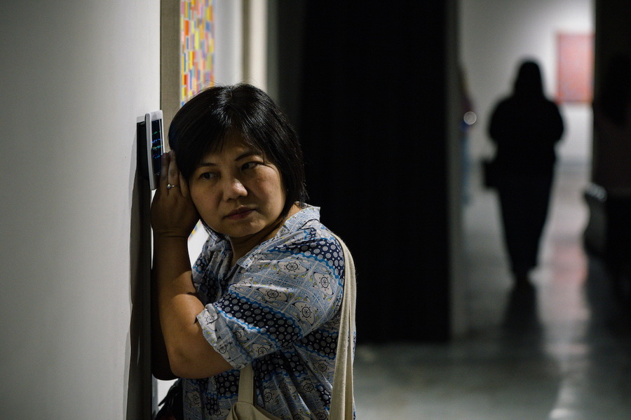 ‘Resonant Abstractions’ นิทรรศการจิตรกรรมเดี่ยวครั้งแรกโดย ดีใจ โกสิยพงษ์