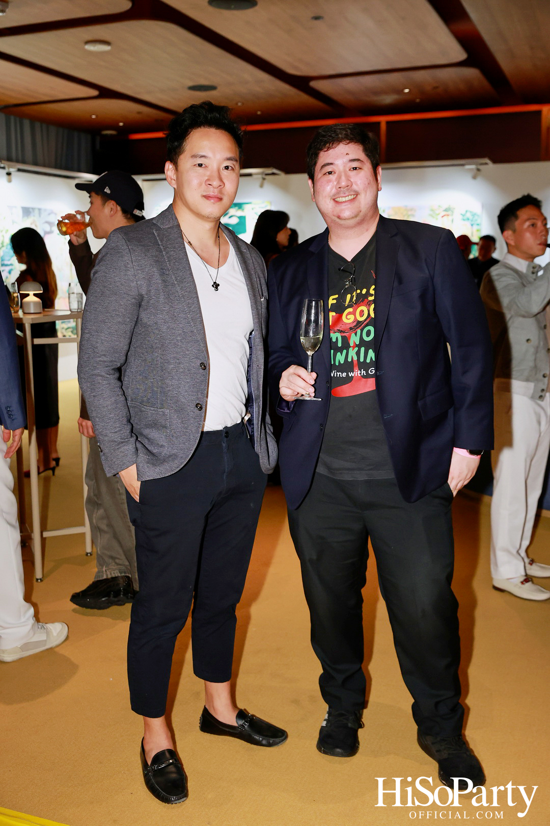 ครั้งแรกในไทยกับนิทรรศการ Over the Top โดย Tomo Campbell