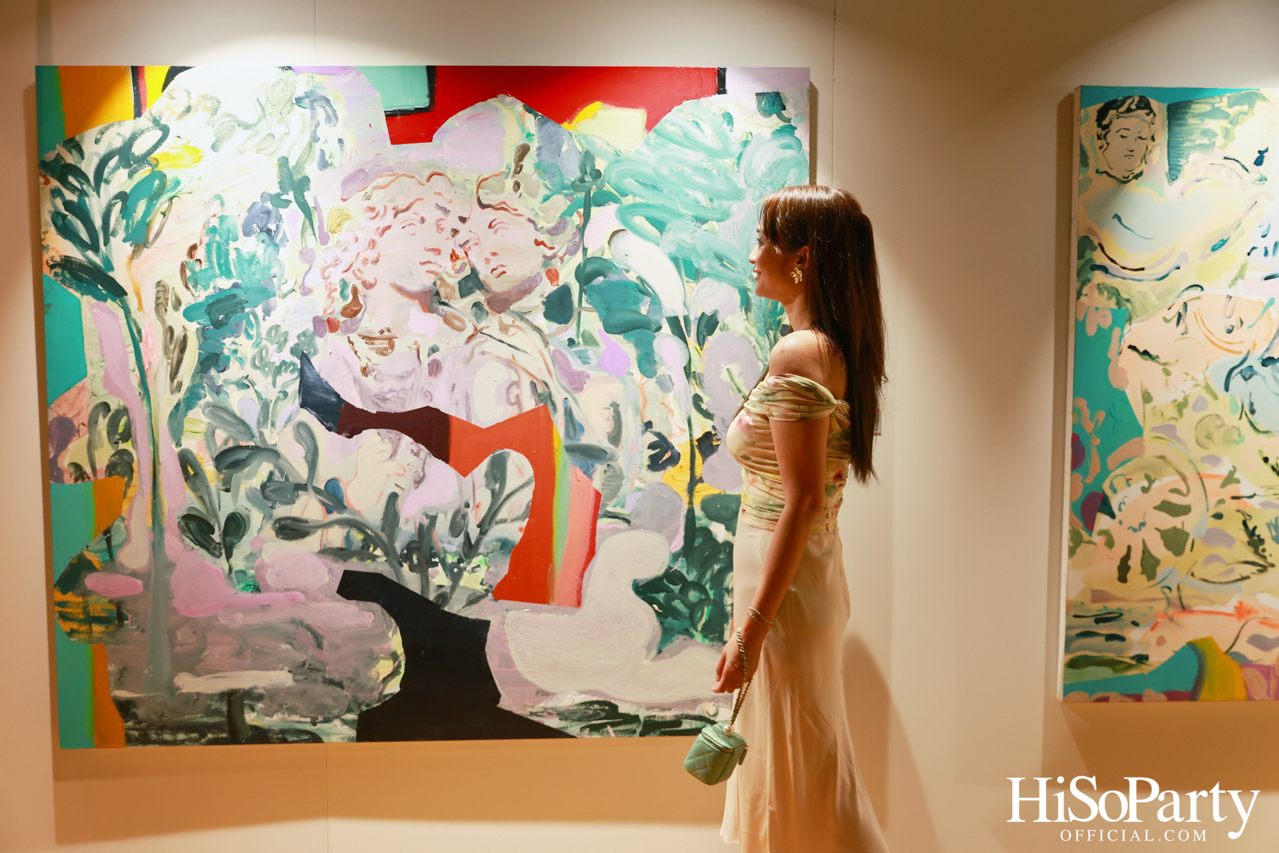 ครั้งแรกในไทยกับนิทรรศการ Over the Top โดย Tomo Campbell