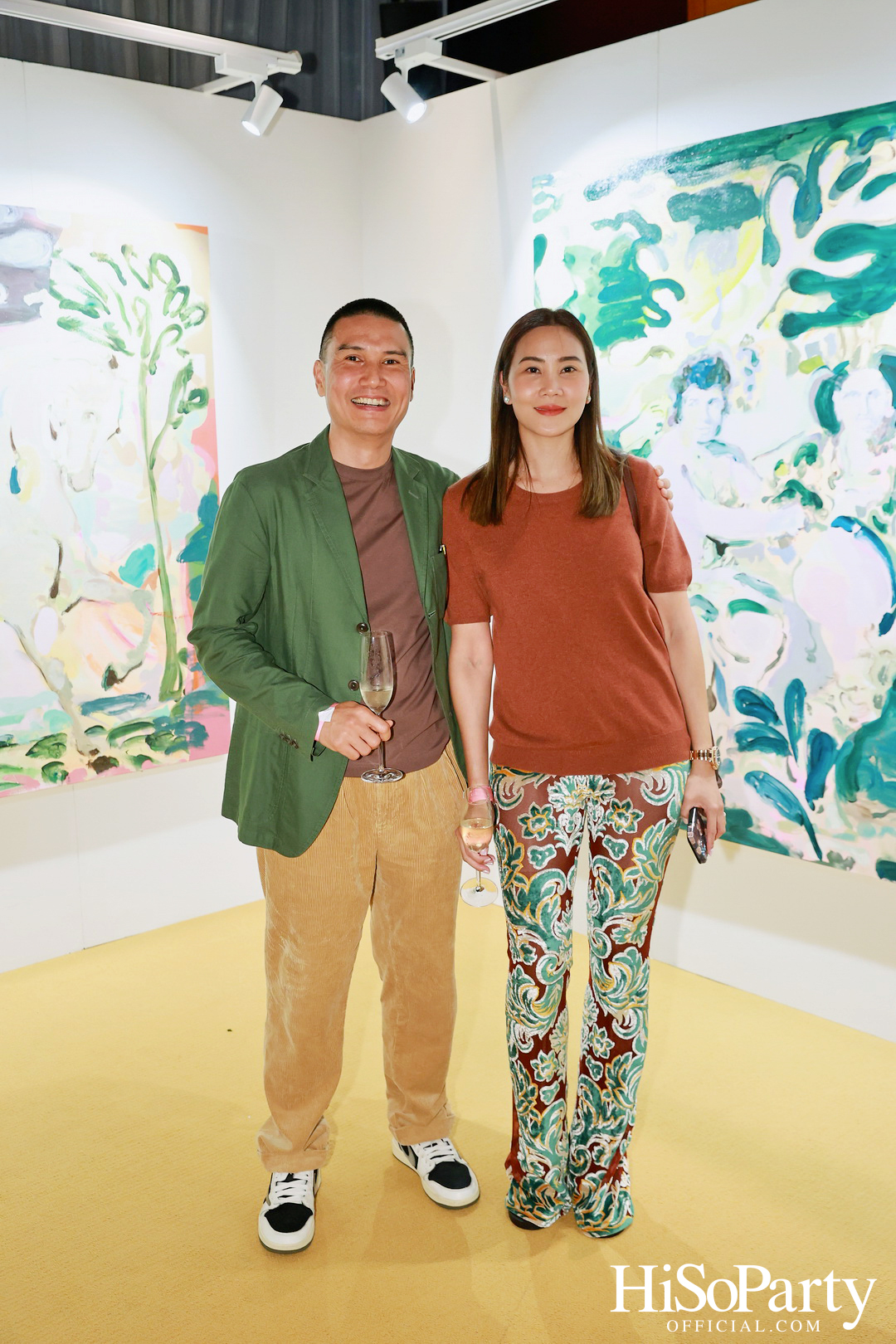 ครั้งแรกในไทยกับนิทรรศการ Over the Top โดย Tomo Campbell