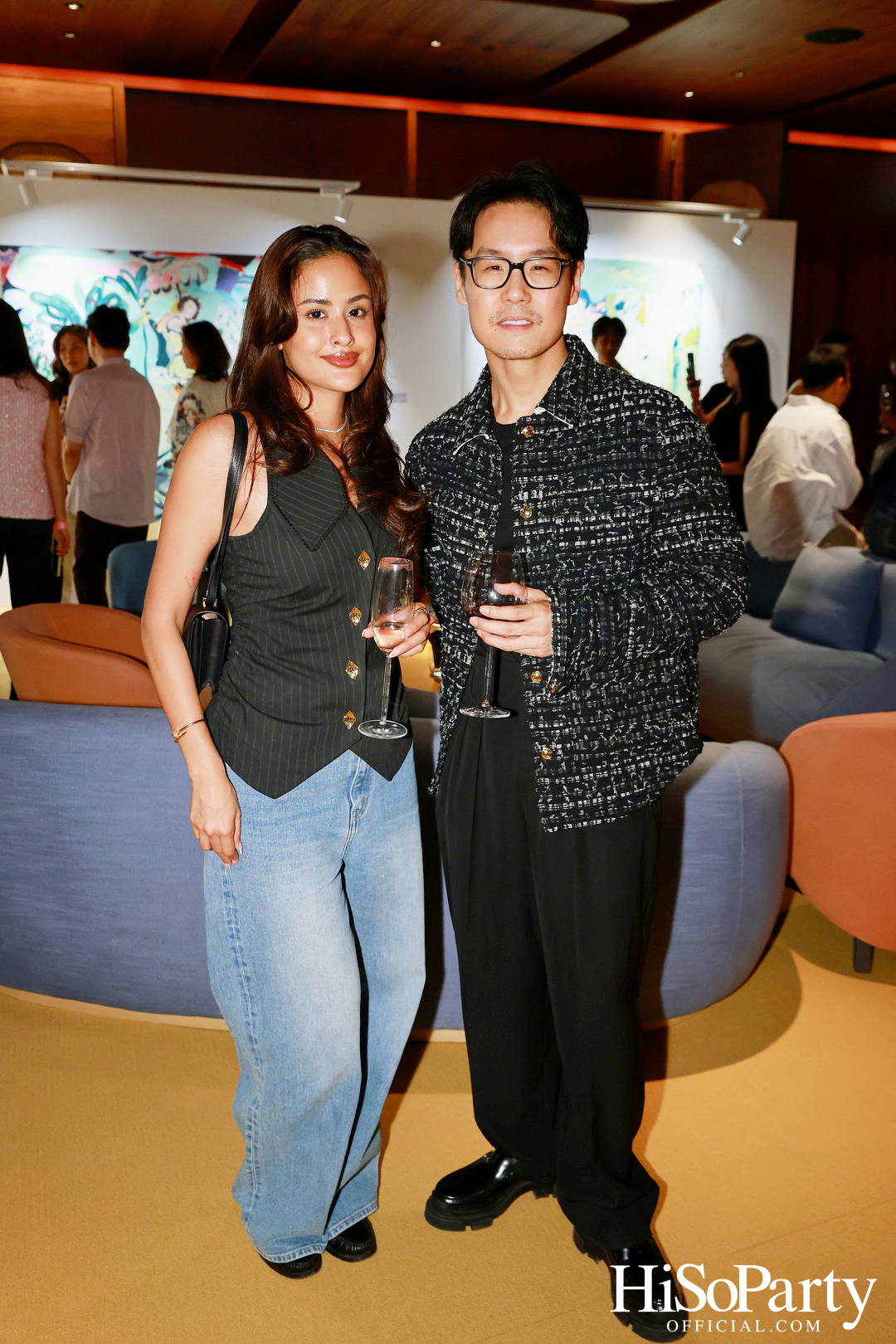 ครั้งแรกในไทยกับนิทรรศการ Over the Top โดย Tomo Campbell