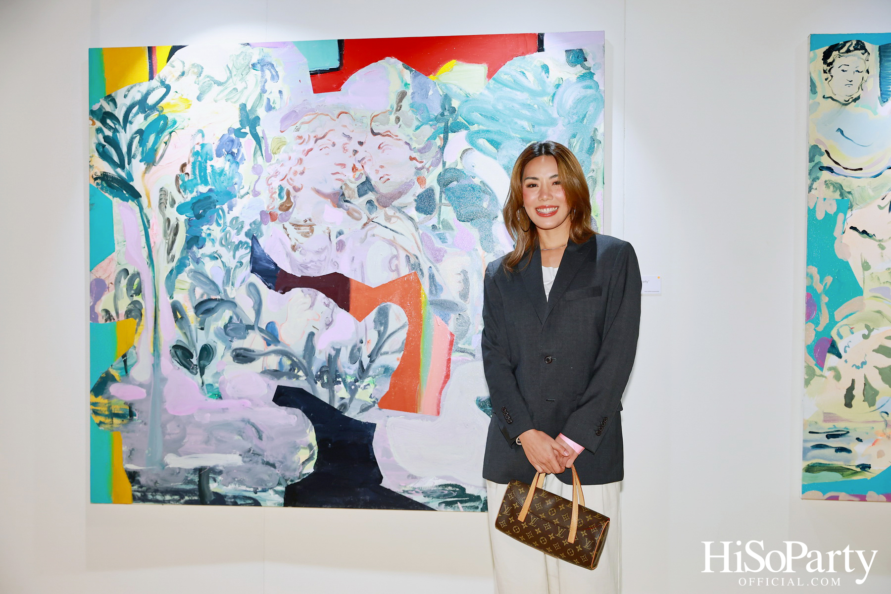 ครั้งแรกในไทยกับนิทรรศการ Over the Top โดย Tomo Campbell