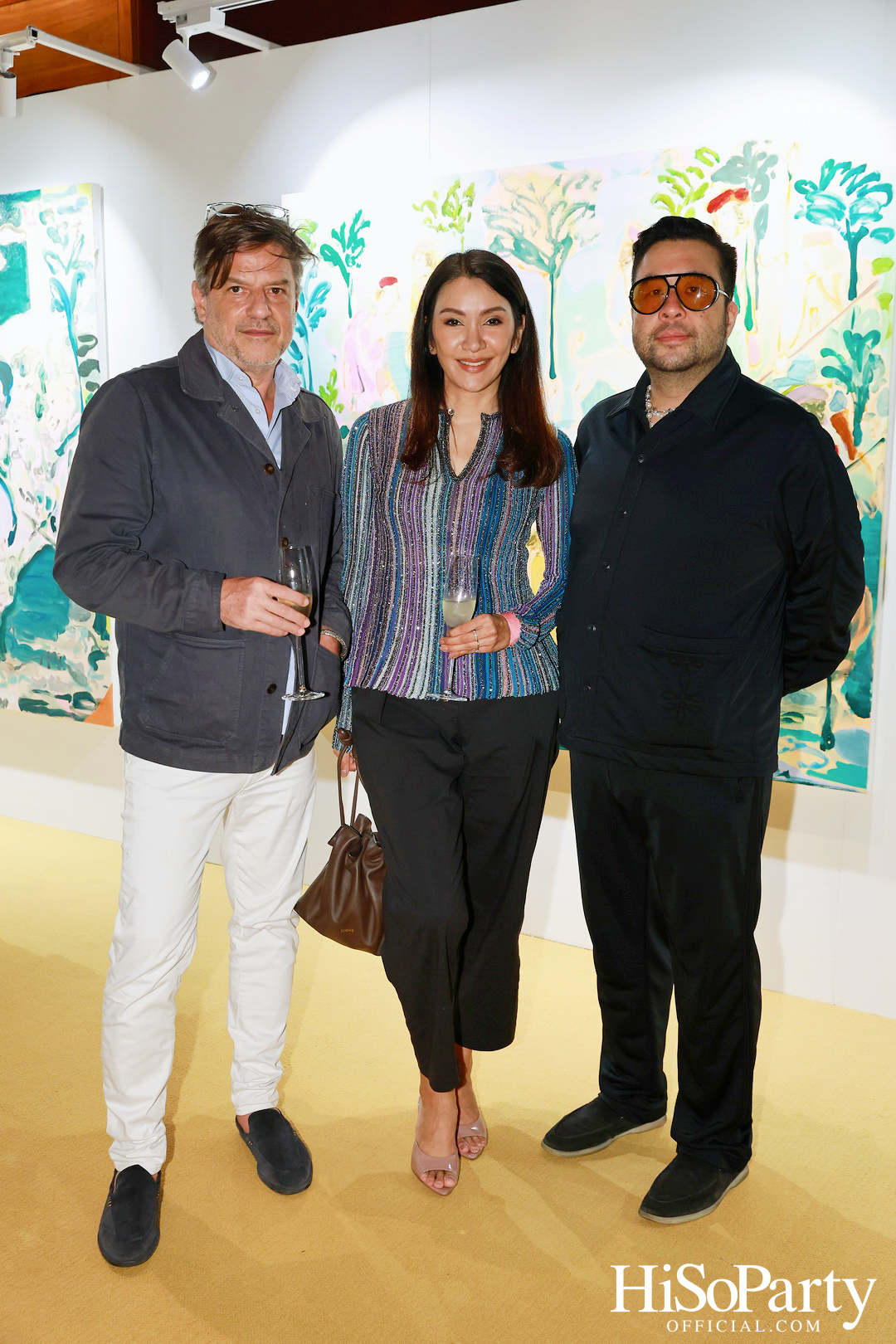 ครั้งแรกในไทยกับนิทรรศการ Over the Top โดย Tomo Campbell