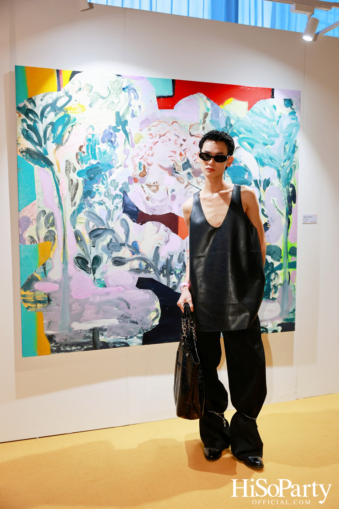 ครั้งแรกในไทยกับนิทรรศการ Over the Top โดย Tomo Campbell