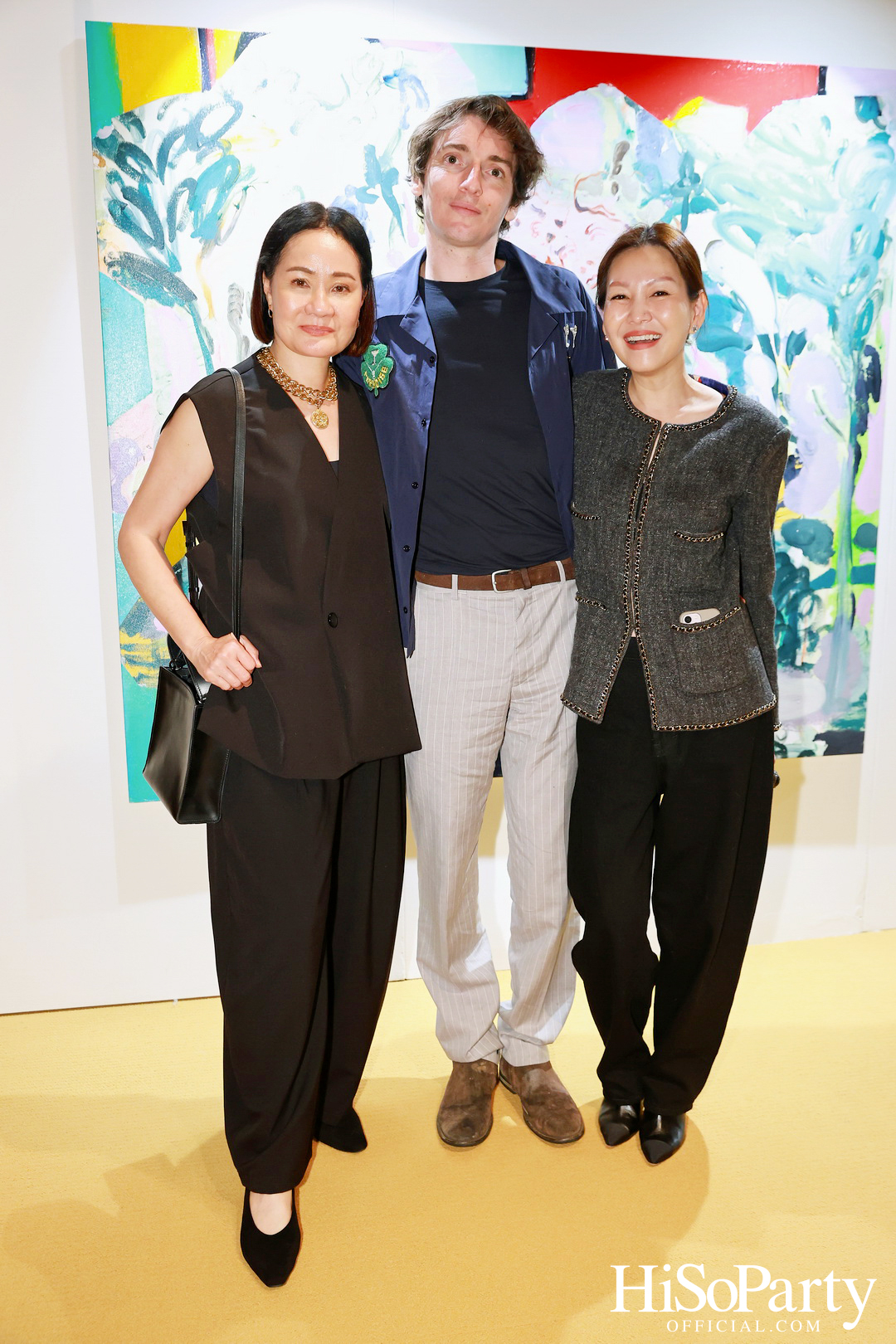 ครั้งแรกในไทยกับนิทรรศการ Over the Top โดย Tomo Campbell