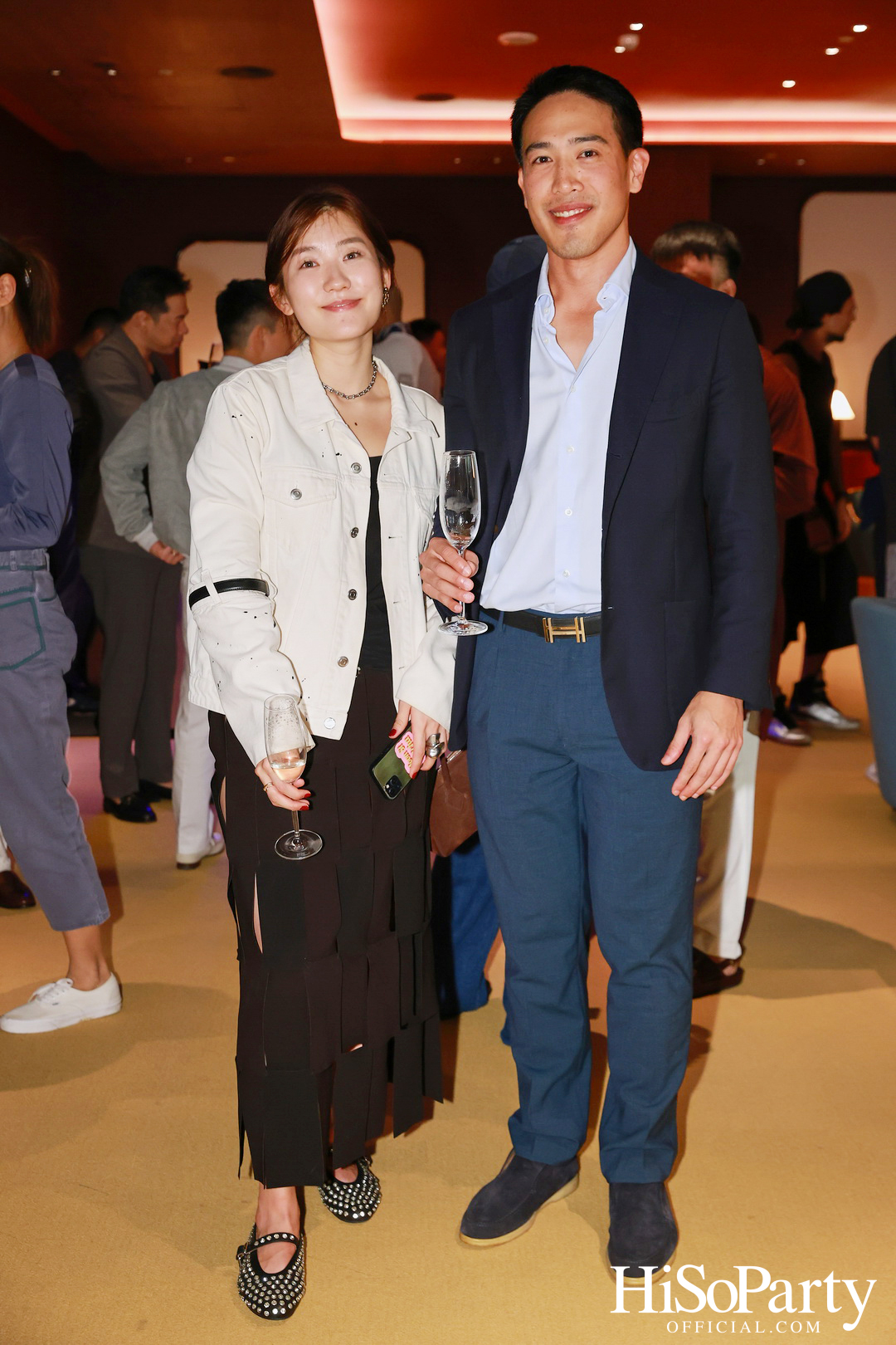 ครั้งแรกในไทยกับนิทรรศการ Over the Top โดย Tomo Campbell