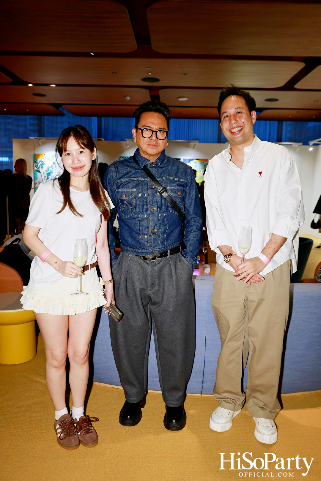 ครั้งแรกในไทยกับนิทรรศการ Over the Top โดย Tomo Campbell