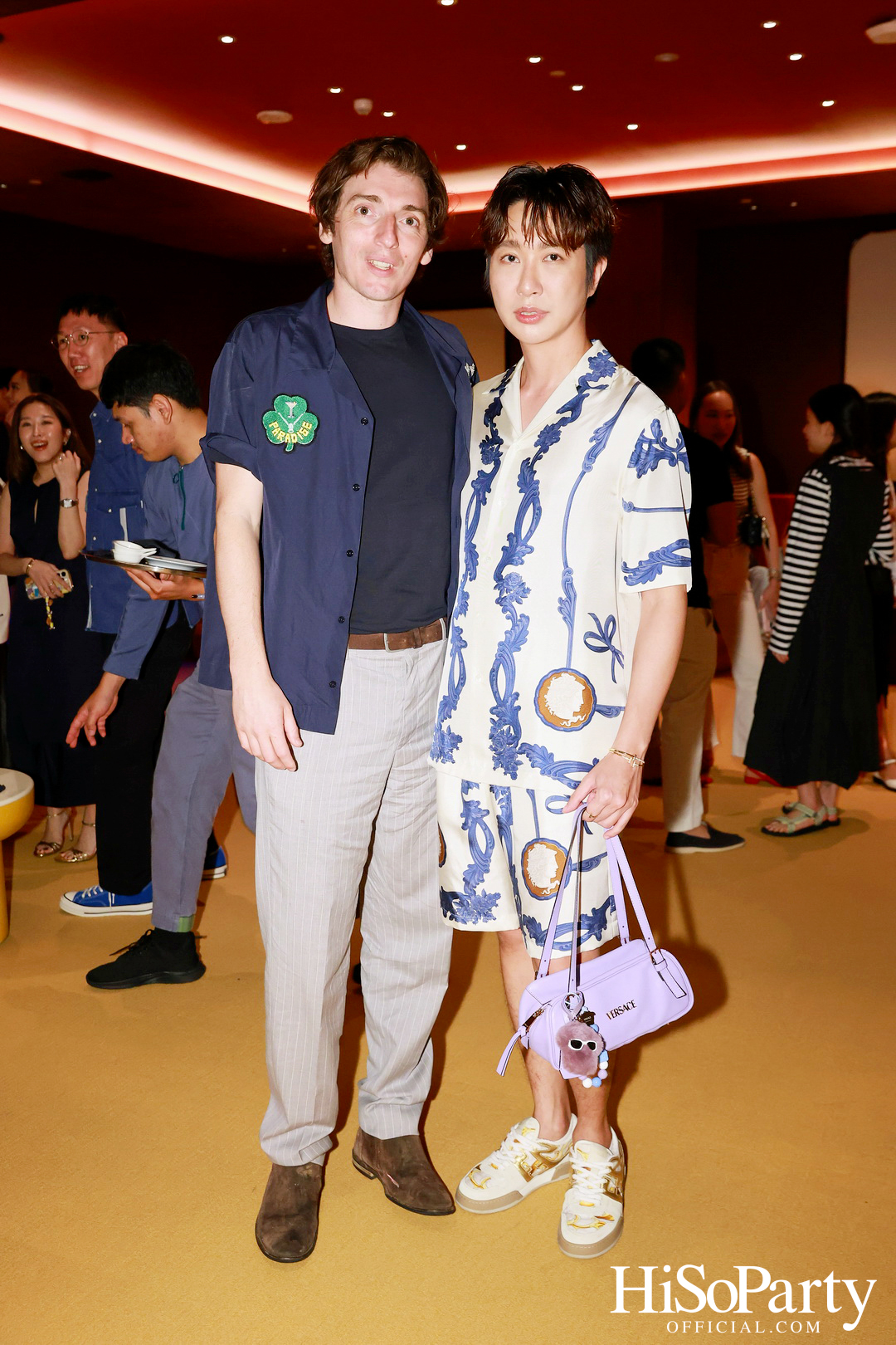 ครั้งแรกในไทยกับนิทรรศการ Over the Top โดย Tomo Campbell