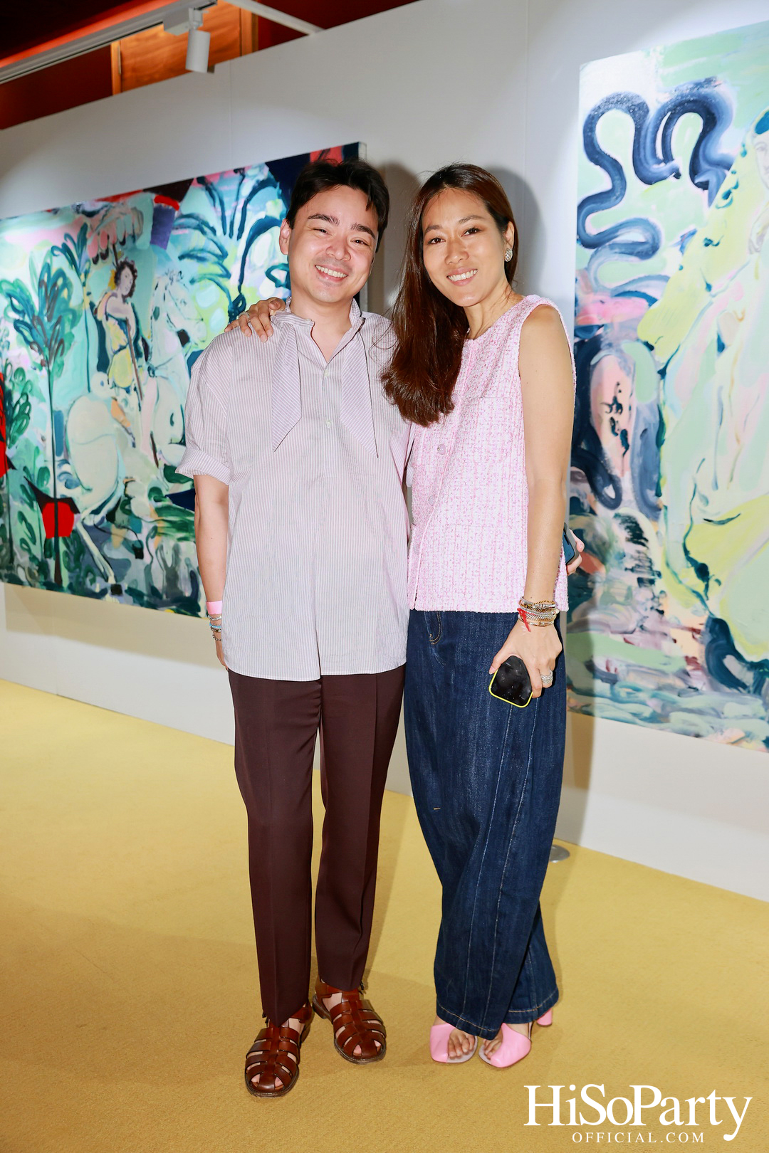 ครั้งแรกในไทยกับนิทรรศการ Over the Top โดย Tomo Campbell