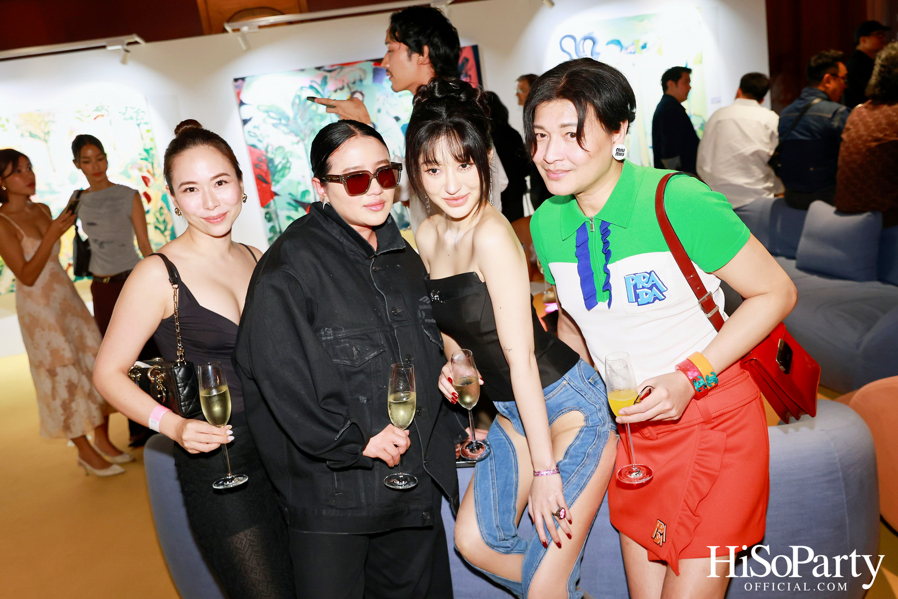 ครั้งแรกในไทยกับนิทรรศการ Over the Top โดย Tomo Campbell