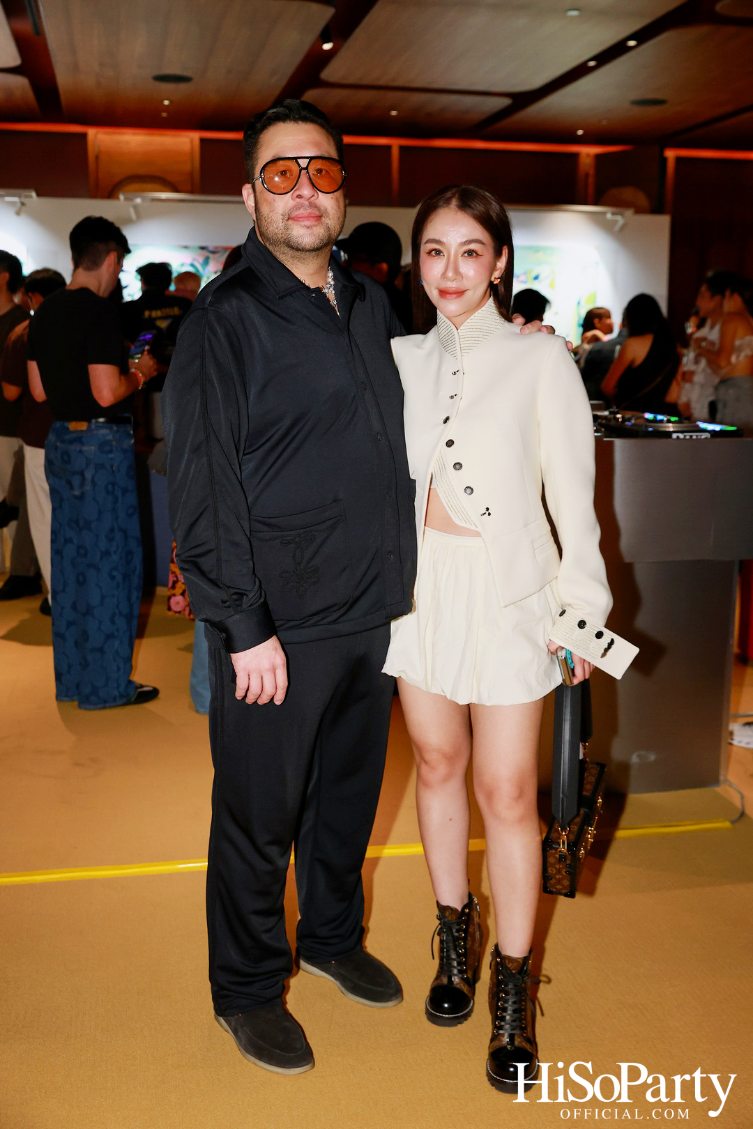 ครั้งแรกในไทยกับนิทรรศการ Over the Top โดย Tomo Campbell