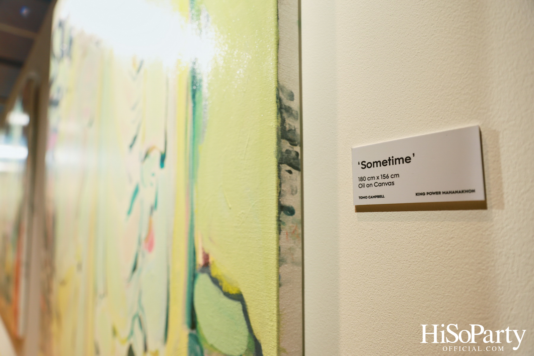 ครั้งแรกในไทยกับนิทรรศการ Over the Top โดย Tomo Campbell