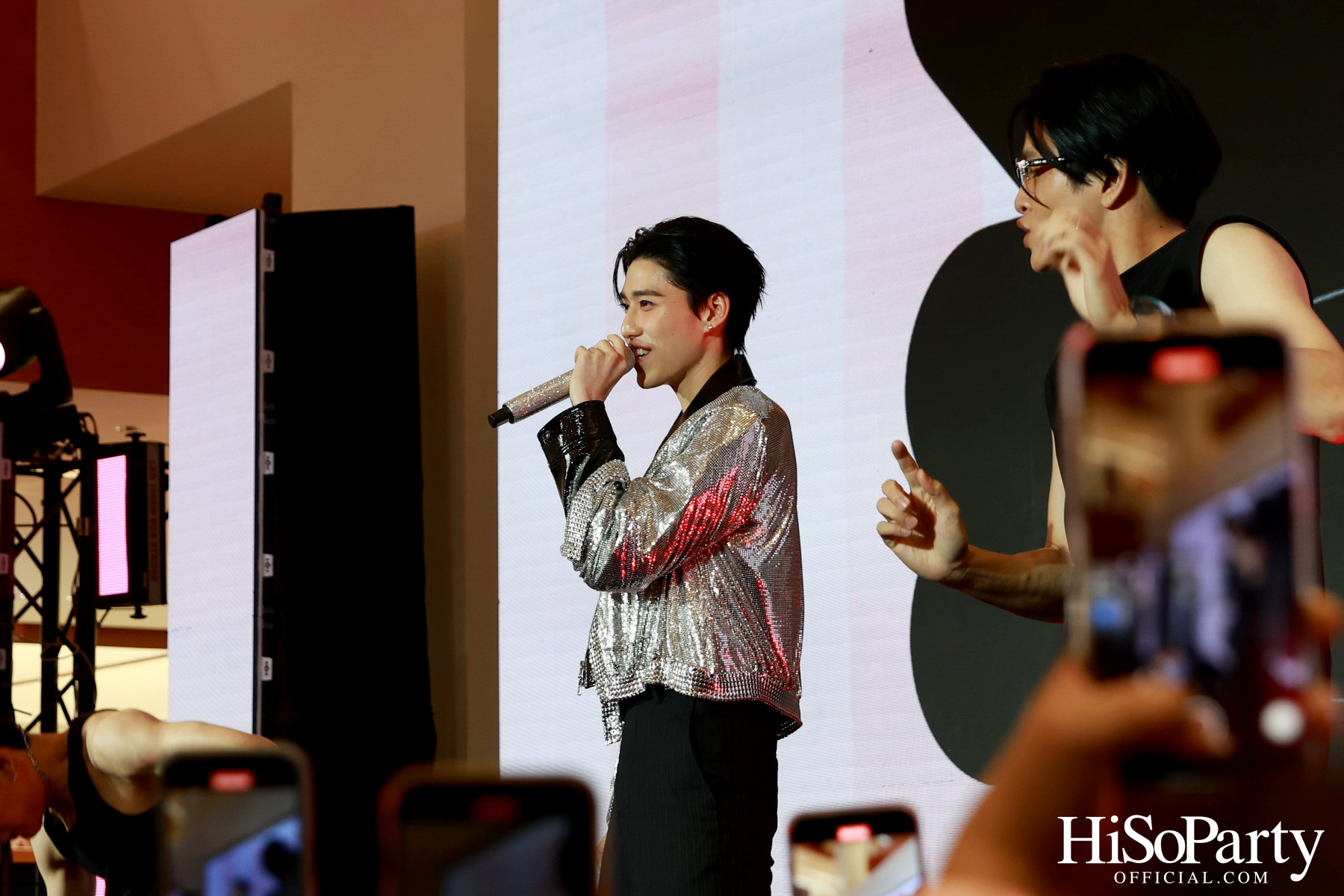 ห้างเซ็นทรัล จัดงาน ‘Central Midnight Sale The Late Night Club Music Experience’ มิวสิกปาร์ตี้ธีมชุดนอนต้อนรับสงกรานต์-ซัมเมอร์