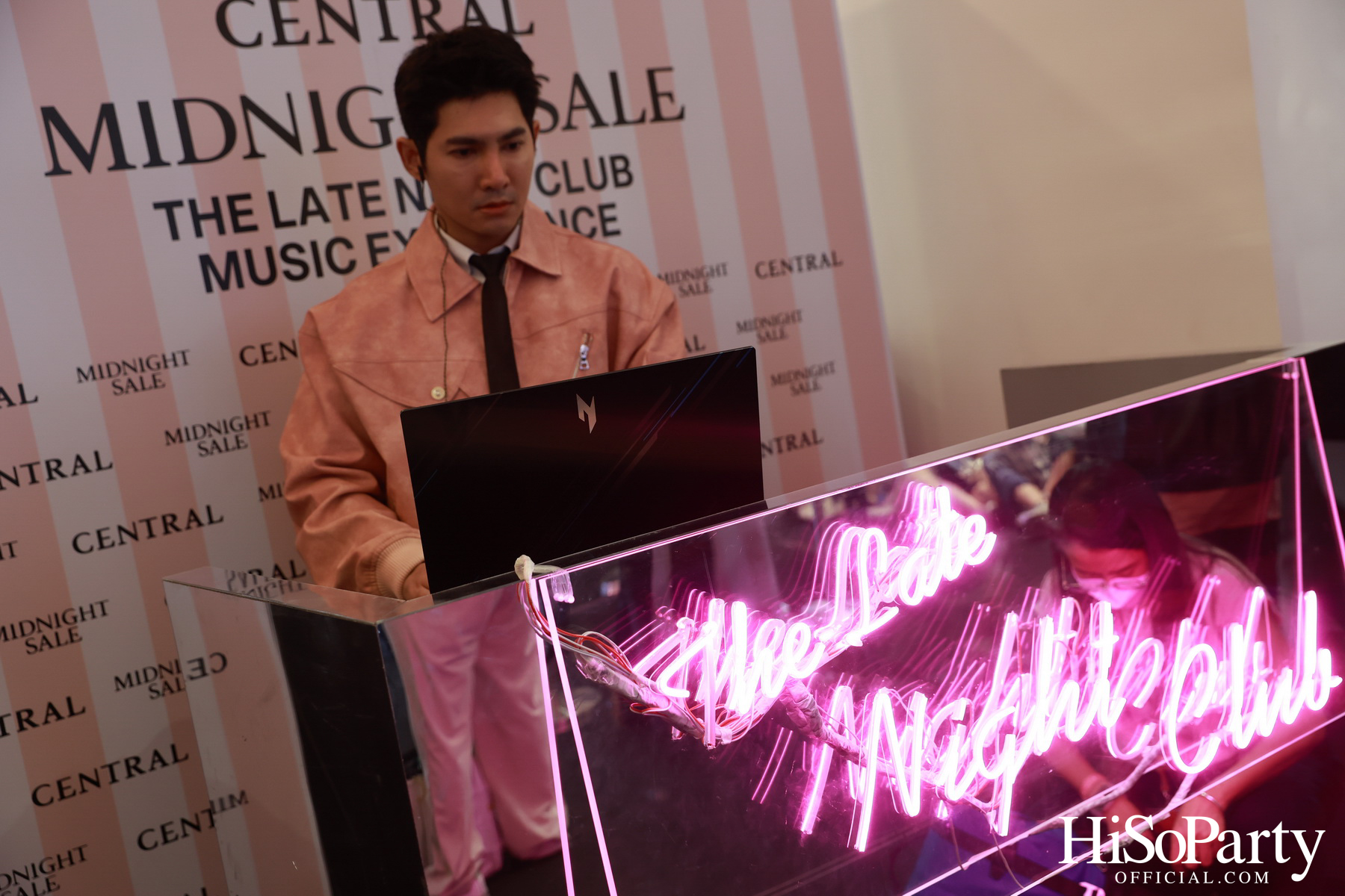 ห้างเซ็นทรัล จัดงาน ‘Central Midnight Sale The Late Night Club Music Experience’ มิวสิกปาร์ตี้ธีมชุดนอนต้อนรับสงกรานต์-ซัมเมอร์