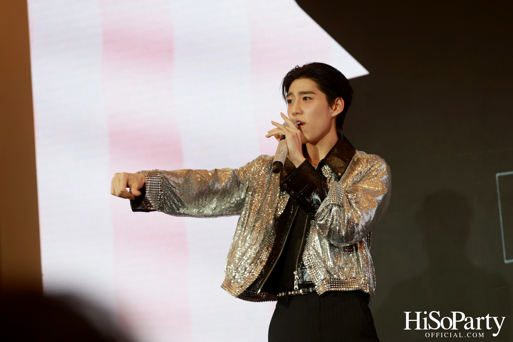 ห้างเซ็นทรัล จัดงาน ‘Central Midnight Sale The Late Night Club Music Experience’ มิวสิกปาร์ตี้ธีมชุดนอนต้อนรับสงกรานต์-ซัมเมอร์