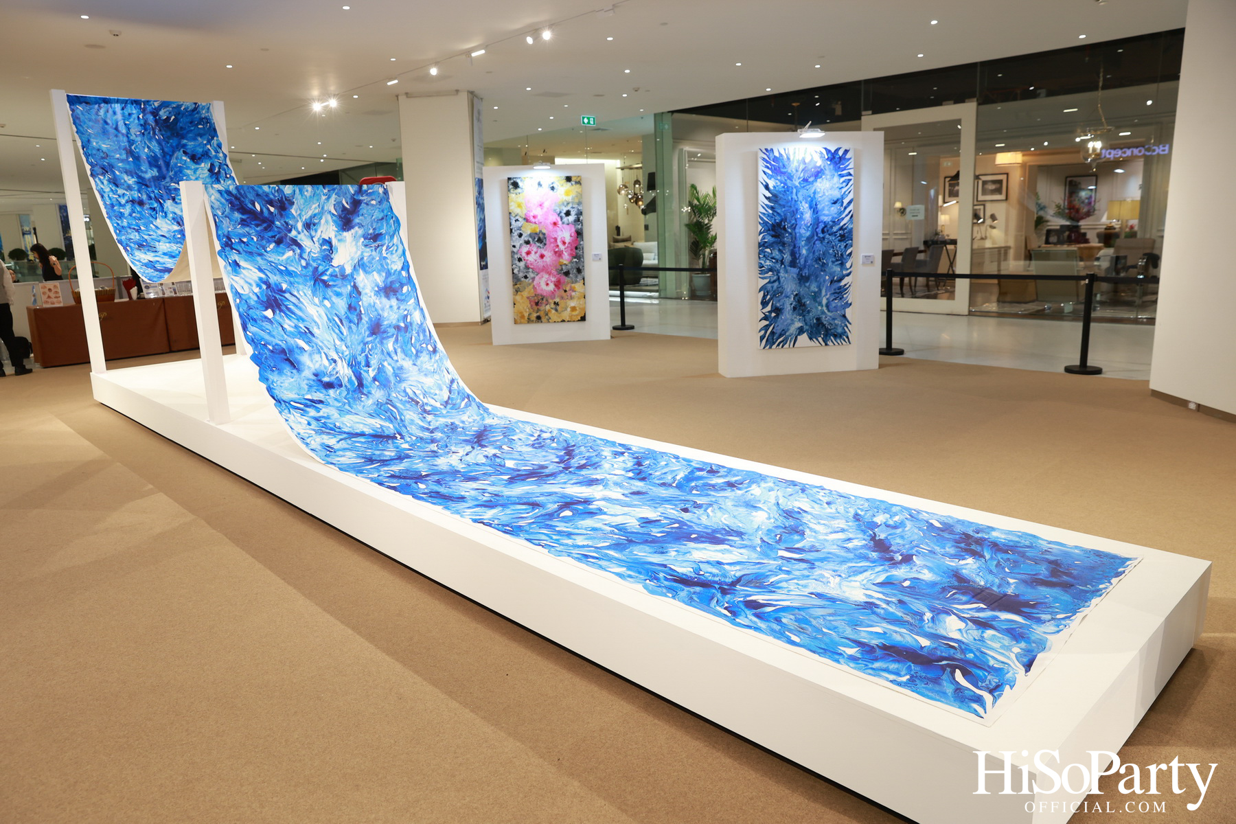 งานเปิดนิทรรศการ Songkran Water & Petals