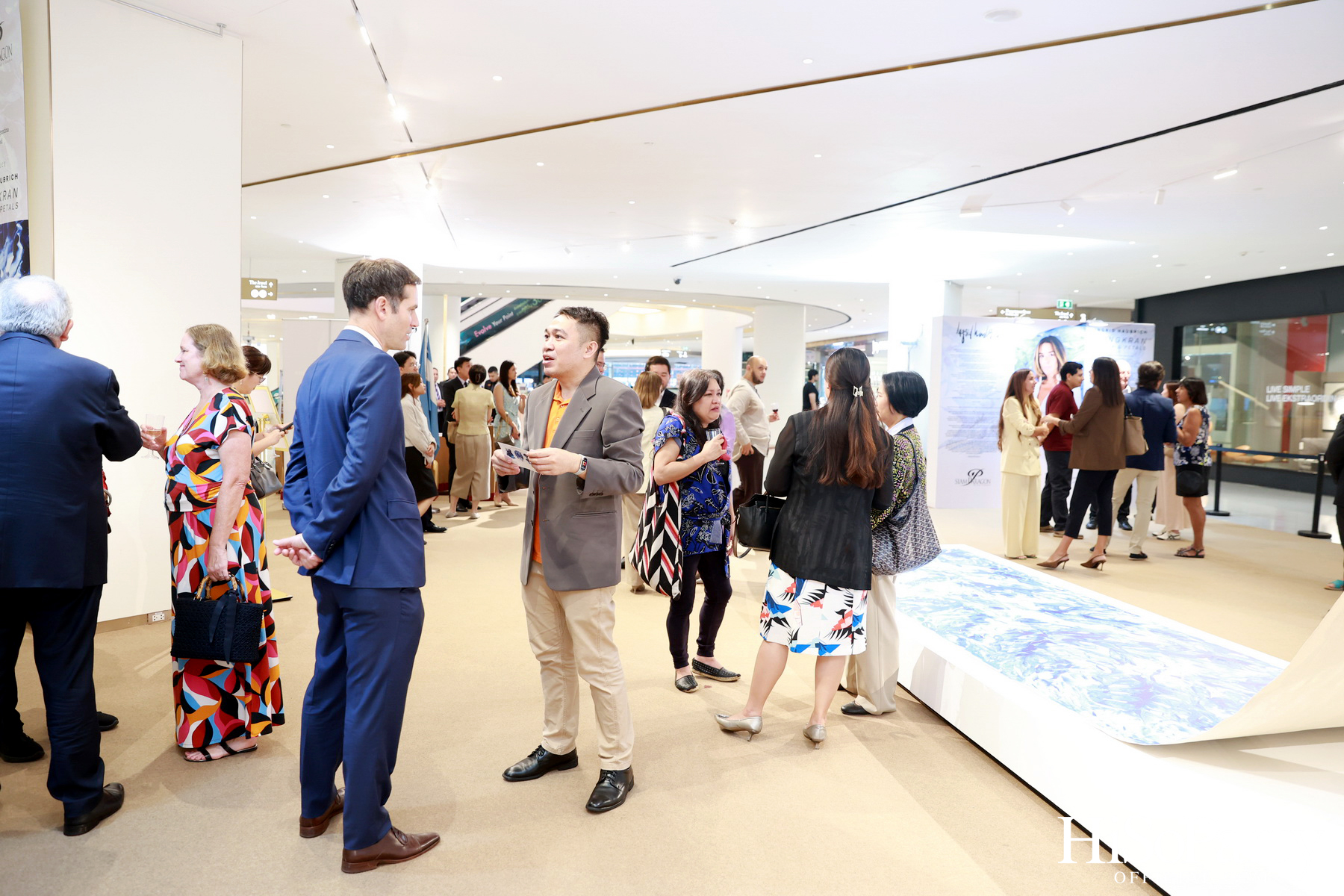 งานเปิดนิทรรศการ Songkran Water & Petals