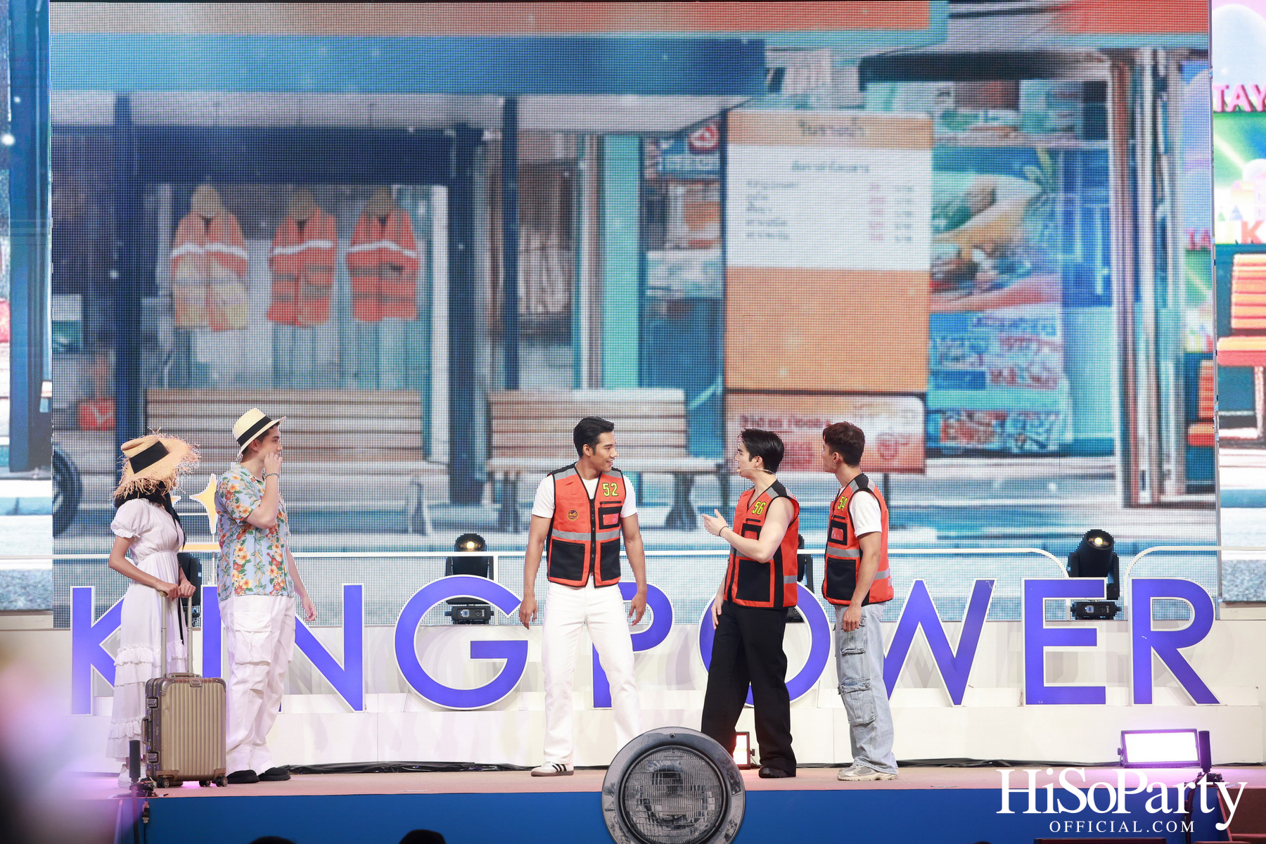 คิง เพาเวอร์ เปิดฉากยิ่งใหญ่ ‘อภิมหาสงกรานต์รางน้ำ มโหฬาร มหาสนุก’ ชวนทุกคน ‘สาด เต้น เล่น กิน ช้อป สนุกสุดขีดให้โลกจำ’ วันนี้ – 15 เม.ย. 68