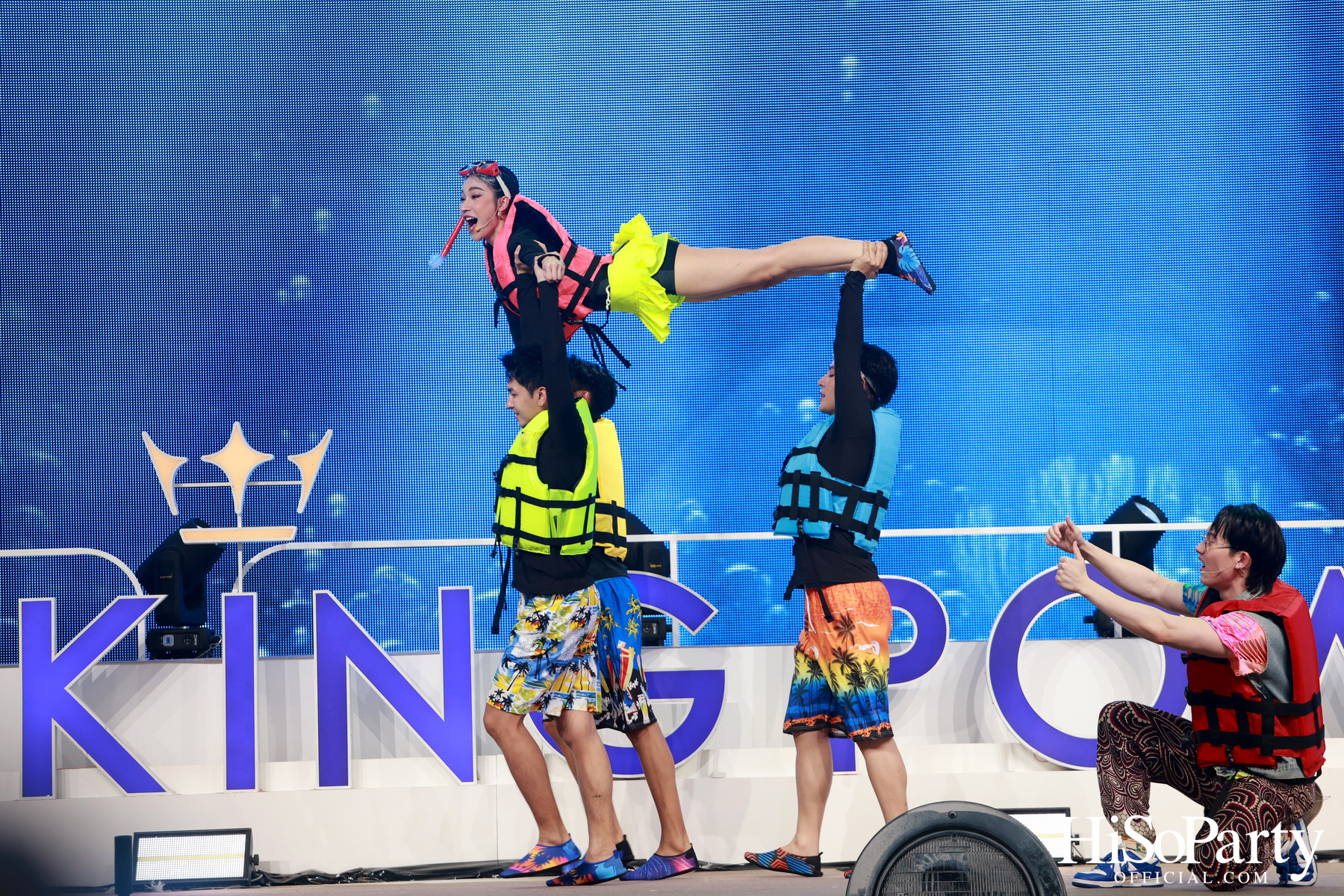 คิง เพาเวอร์ เปิดฉากยิ่งใหญ่ ‘อภิมหาสงกรานต์รางน้ำ มโหฬาร มหาสนุก’ ชวนทุกคน ‘สาด เต้น เล่น กิน ช้อป สนุกสุดขีดให้โลกจำ’ วันนี้ – 15 เม.ย. 68