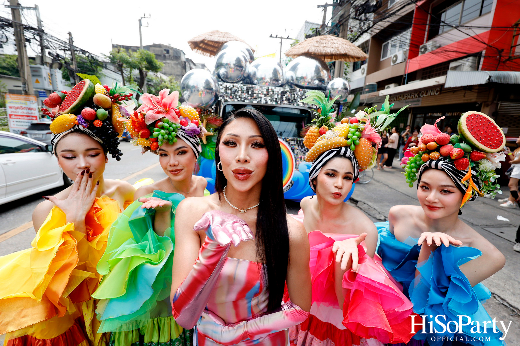 คิง เพาเวอร์ เปิดฉากยิ่งใหญ่ ‘อภิมหาสงกรานต์รางน้ำ มโหฬาร มหาสนุก’ ชวนทุกคน ‘สาด เต้น เล่น กิน ช้อป สนุกสุดขีดให้โลกจำ’ วันนี้ – 15 เม.ย. 68