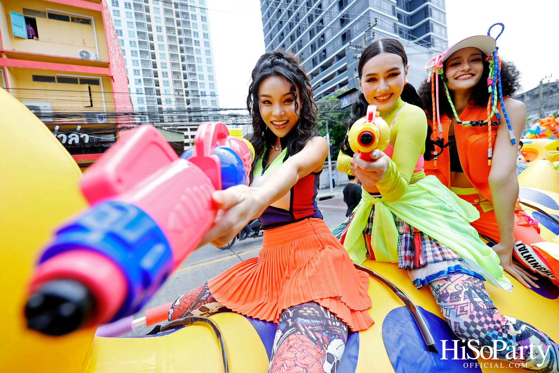 คิง เพาเวอร์ เปิดฉากยิ่งใหญ่ ‘อภิมหาสงกรานต์รางน้ำ มโหฬาร มหาสนุก’ ชวนทุกคน ‘สาด เต้น เล่น กิน ช้อป สนุกสุดขีดให้โลกจำ’ วันนี้ – 15 เม.ย. 68