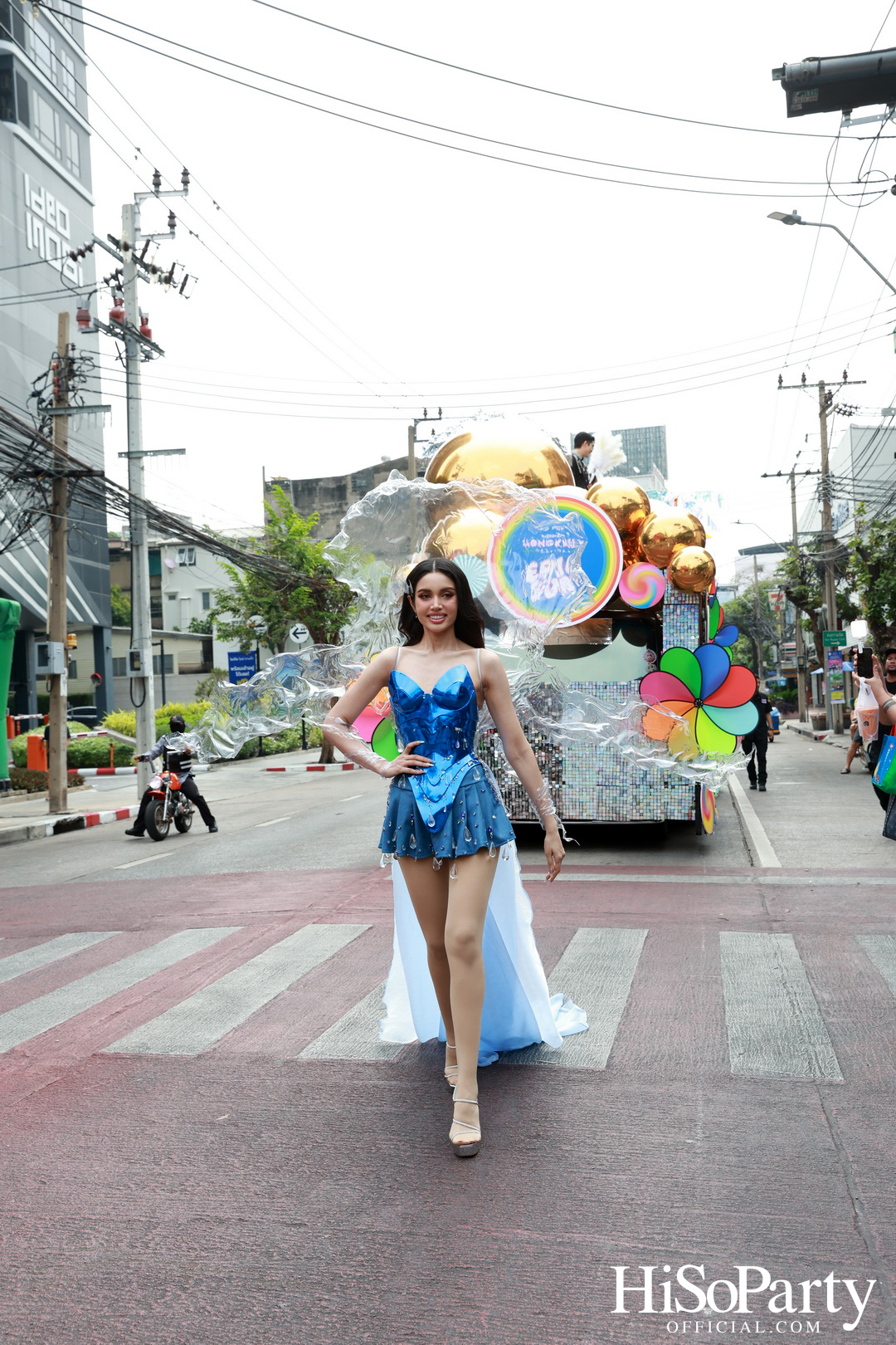 คิง เพาเวอร์ เปิดฉากยิ่งใหญ่ ‘อภิมหาสงกรานต์รางน้ำ มโหฬาร มหาสนุก’ ชวนทุกคน ‘สาด เต้น เล่น กิน ช้อป สนุกสุดขีดให้โลกจำ’ วันนี้ – 15 เม.ย. 68