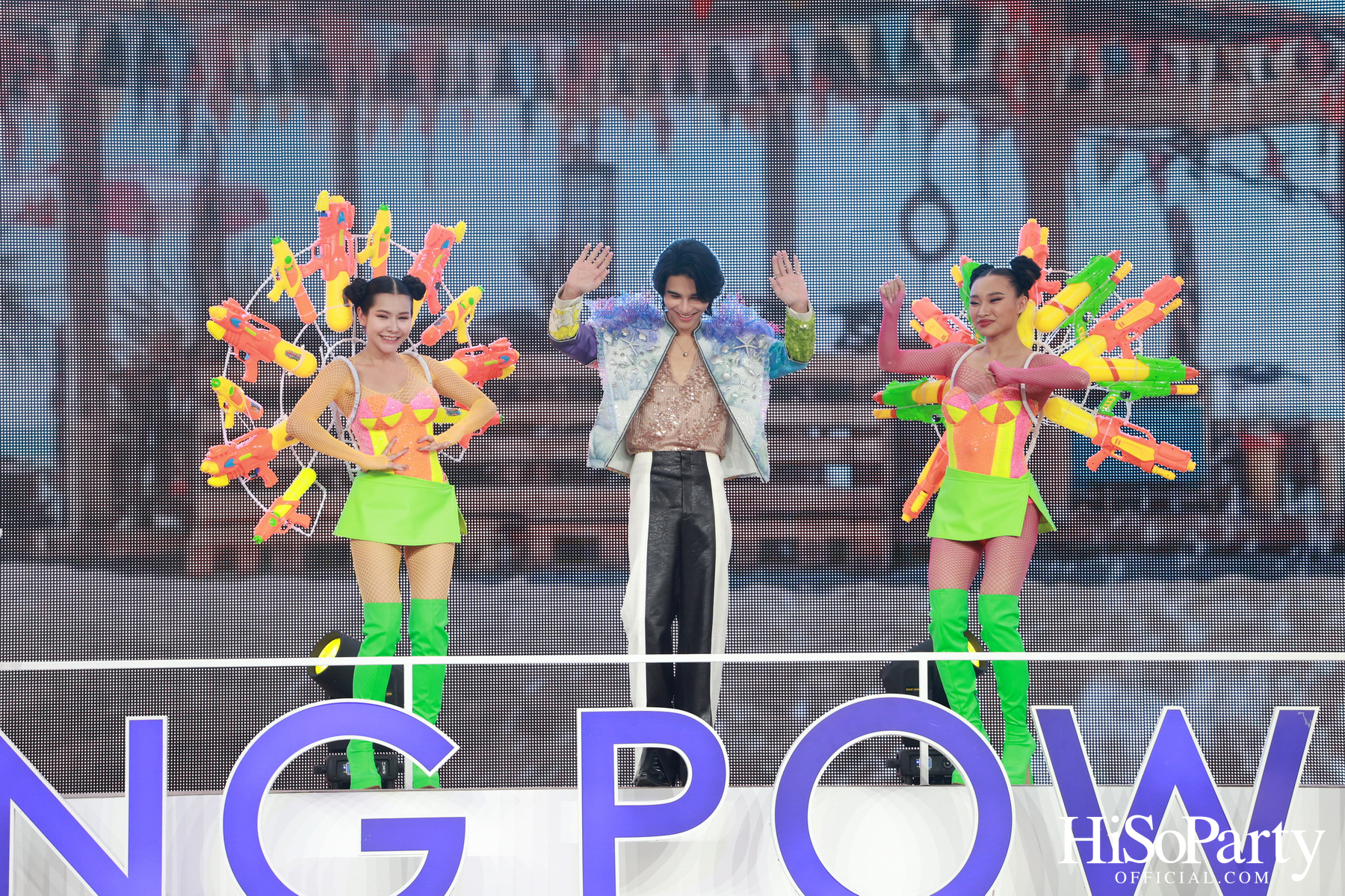 คิง เพาเวอร์ เปิดฉากยิ่งใหญ่ ‘อภิมหาสงกรานต์รางน้ำ มโหฬาร มหาสนุก’ ชวนทุกคน ‘สาด เต้น เล่น กิน ช้อป สนุกสุดขีดให้โลกจำ’ วันนี้ – 15 เม.ย. 68