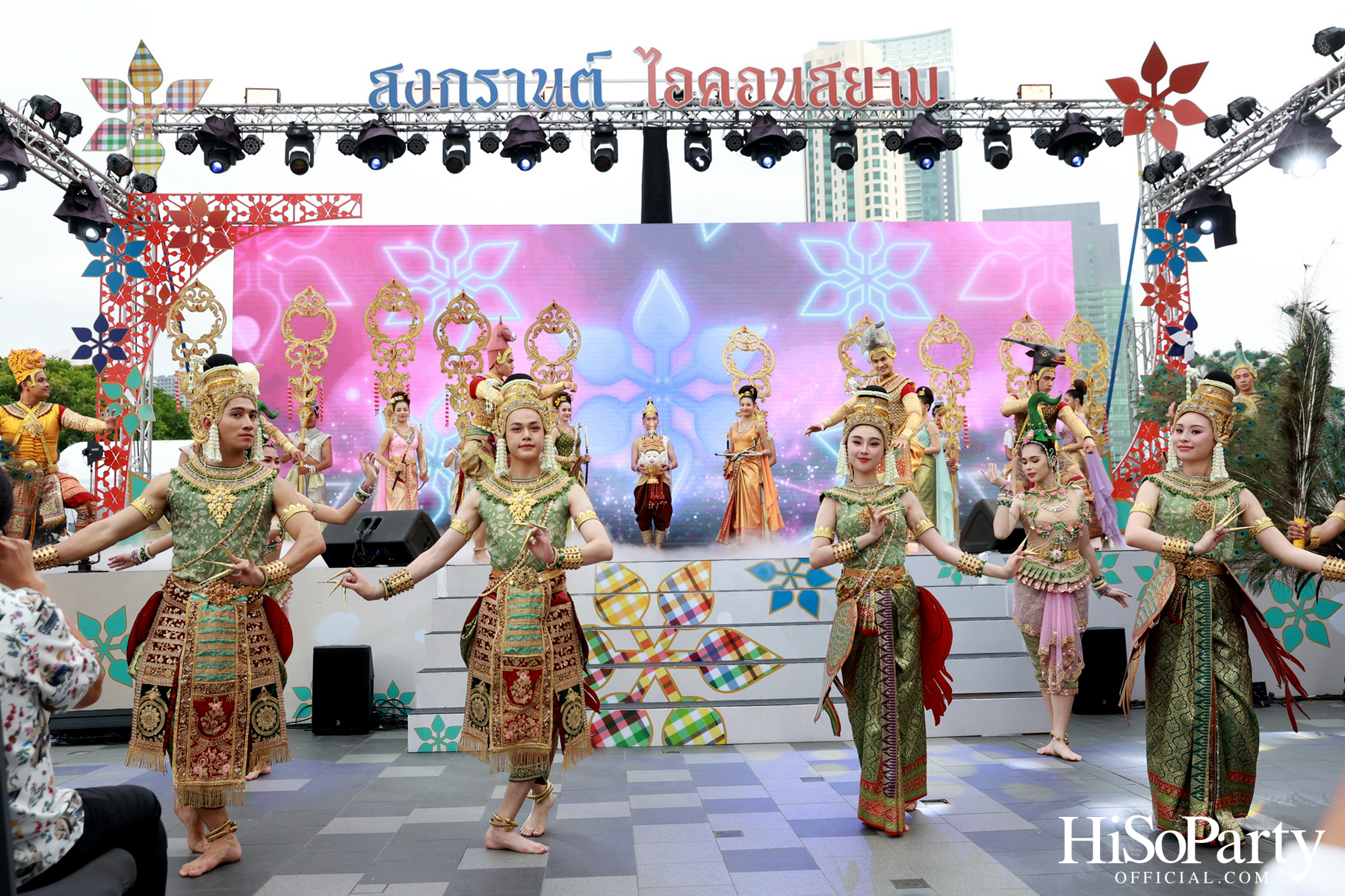 ‘ICONSIAM THAICONIC SONGKRAN CELEBRATION 2025’ สาดให้สนุก สุขให้สุด ณ ไอคอนสยาม วันที่ 10 – 16 เมษายน 2568