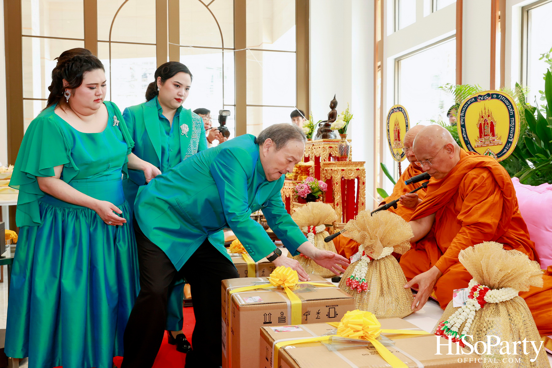 งานวันคล้ายวันเกิดครบรอบ 74 ปี พรเสก กาญจนจารี