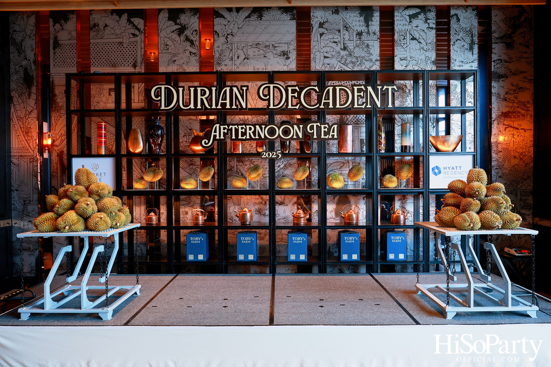 โรงแรมไฮแอท รีเจนซี่ กรุงเทพฯ สุขุมวิท เปิดตัว Durian Decadent Afternoon Tea ต้อนรับซัมเมอร์ด้วยเซตไฮทีสุดหรูจากทุเรียนหมอนทองพรีเมียม