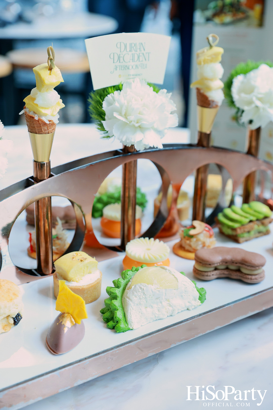 โรงแรมไฮแอท รีเจนซี่ กรุงเทพฯ สุขุมวิท เปิดตัว Durian Decadent Afternoon Tea ต้อนรับซัมเมอร์ด้วยเซตไฮทีสุดหรูจากทุเรียนหมอนทองพรีเมียม
