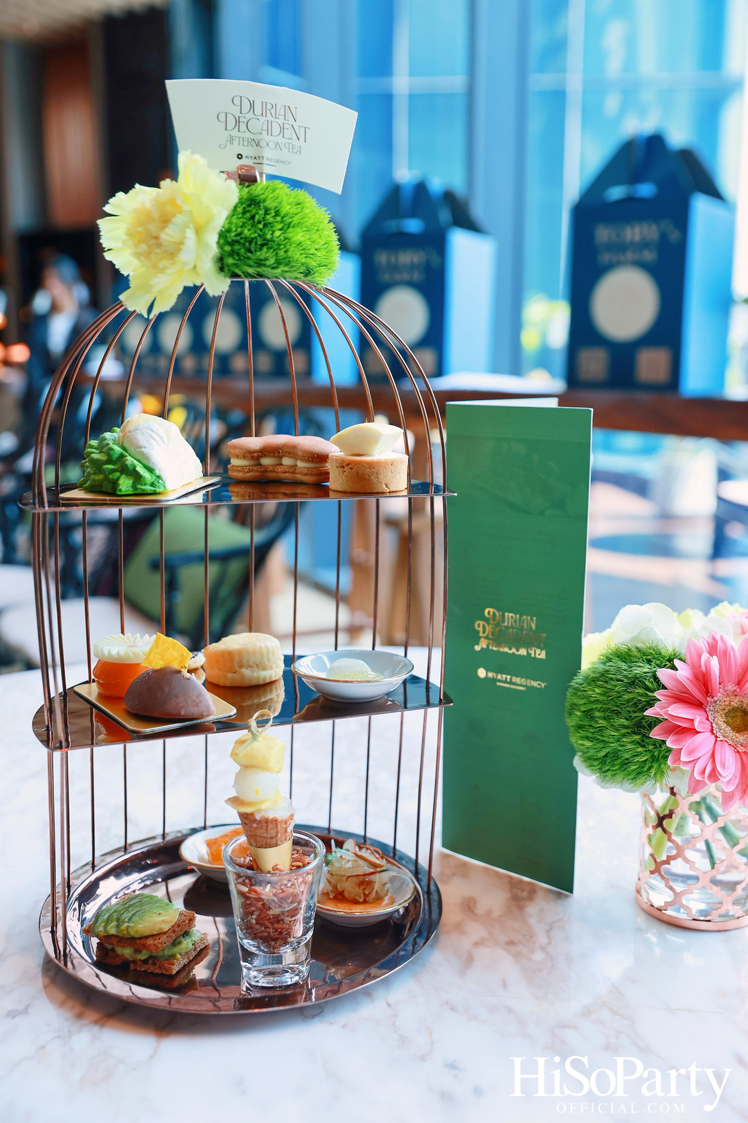 โรงแรมไฮแอท รีเจนซี่ กรุงเทพฯ สุขุมวิท เปิดตัว Durian Decadent Afternoon Tea ต้อนรับซัมเมอร์ด้วยเซตไฮทีสุดหรูจากทุเรียนหมอนทองพรีเมียม